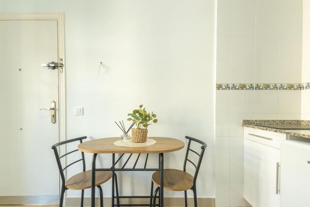 Apartment Joaquin Costa Alameda By Valcambre Seville