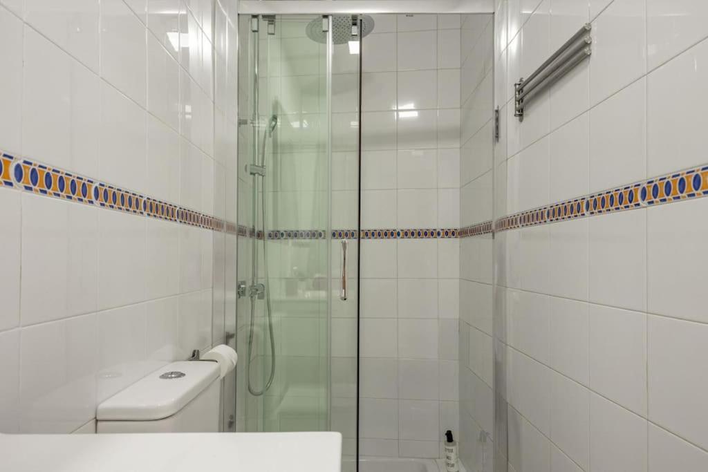 Apartment Joaquin Costa Alameda By Valcambre *
