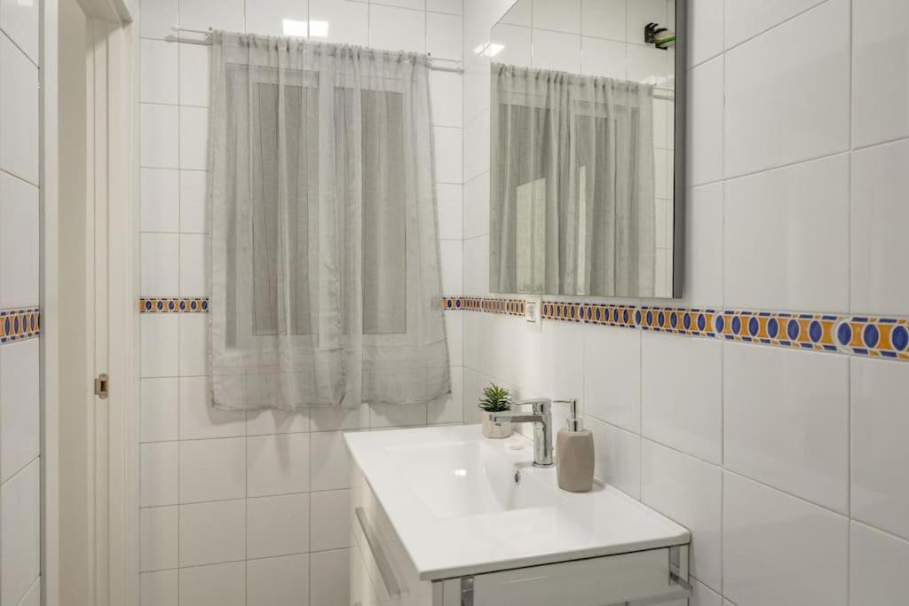 Joaquin Costa Alameda By Valcambre Apartment *