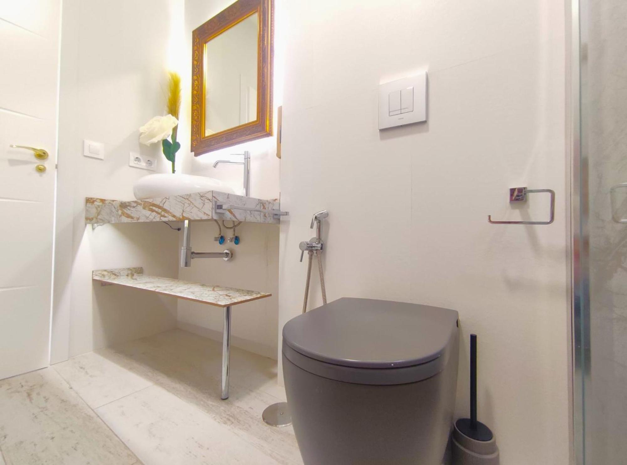 The Urban Elegance Apartment Seville