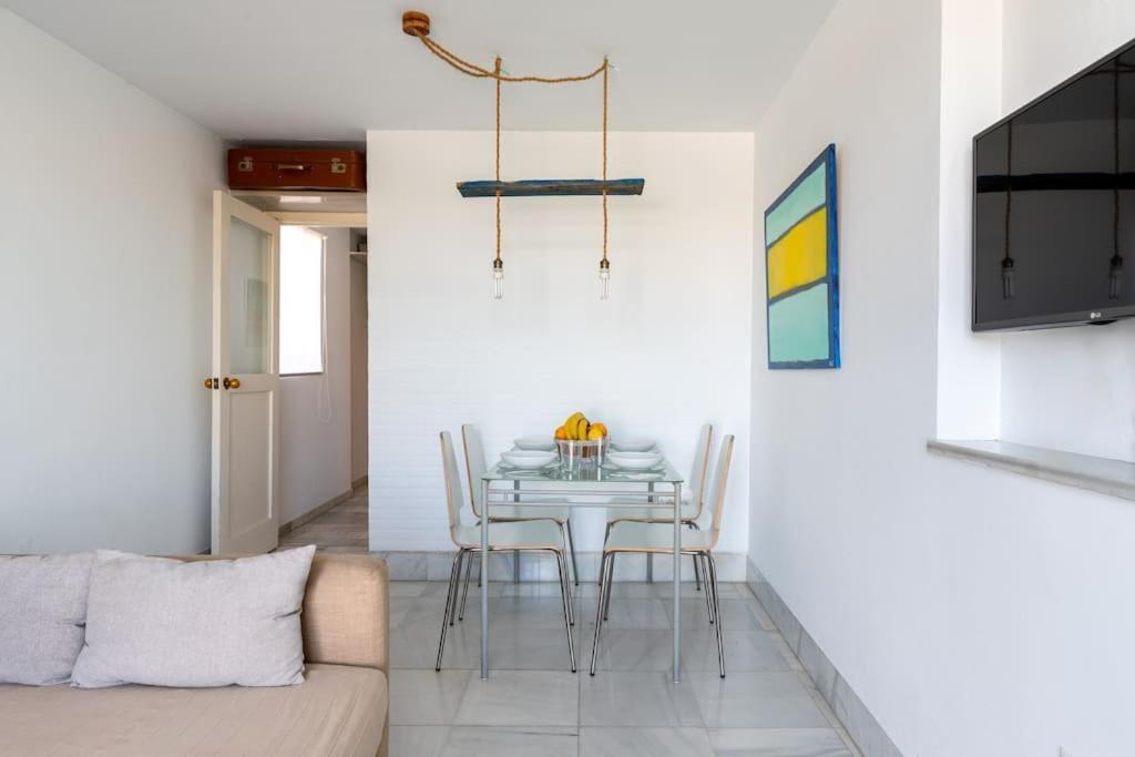 Apartment Atico Con Vistas A La Torre Del Oro Y Catedral By Thegoodtourist Seville