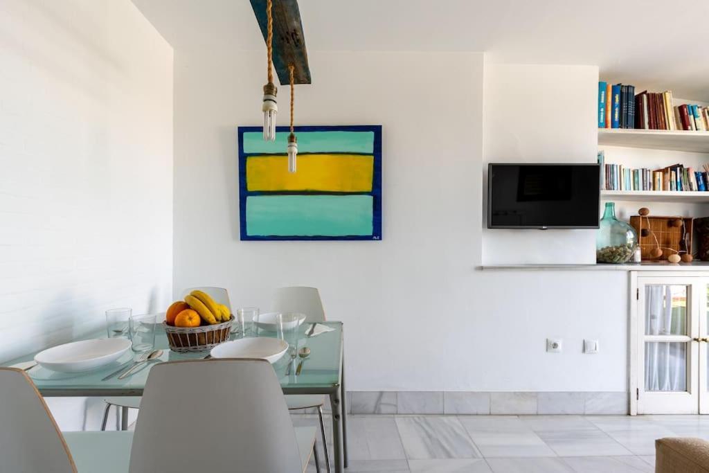 Apartment Atico Con Vistas A La Torre Del Oro Y Catedral By Thegoodtourist