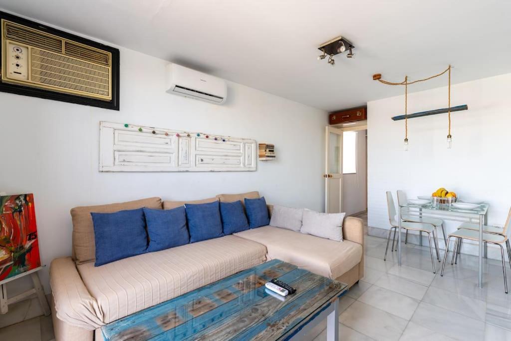 Apartment Atico Con Vistas A La Torre Del Oro Y Catedral By Thegoodtourist