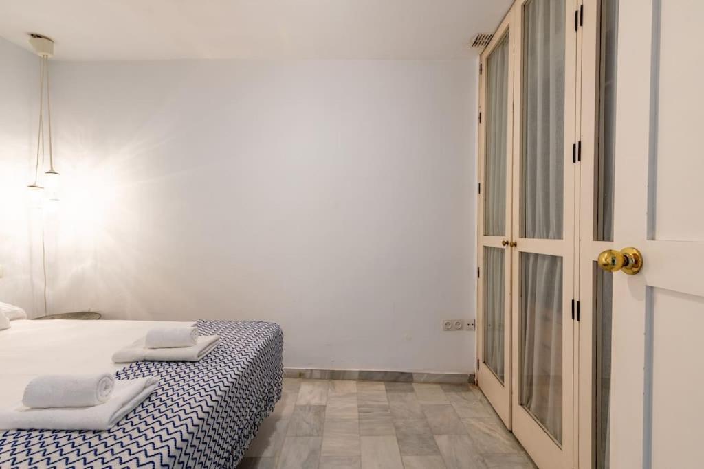 Atico Con Vistas A La Torre Del Oro Y Catedral By Thegoodtourist Apartment *
