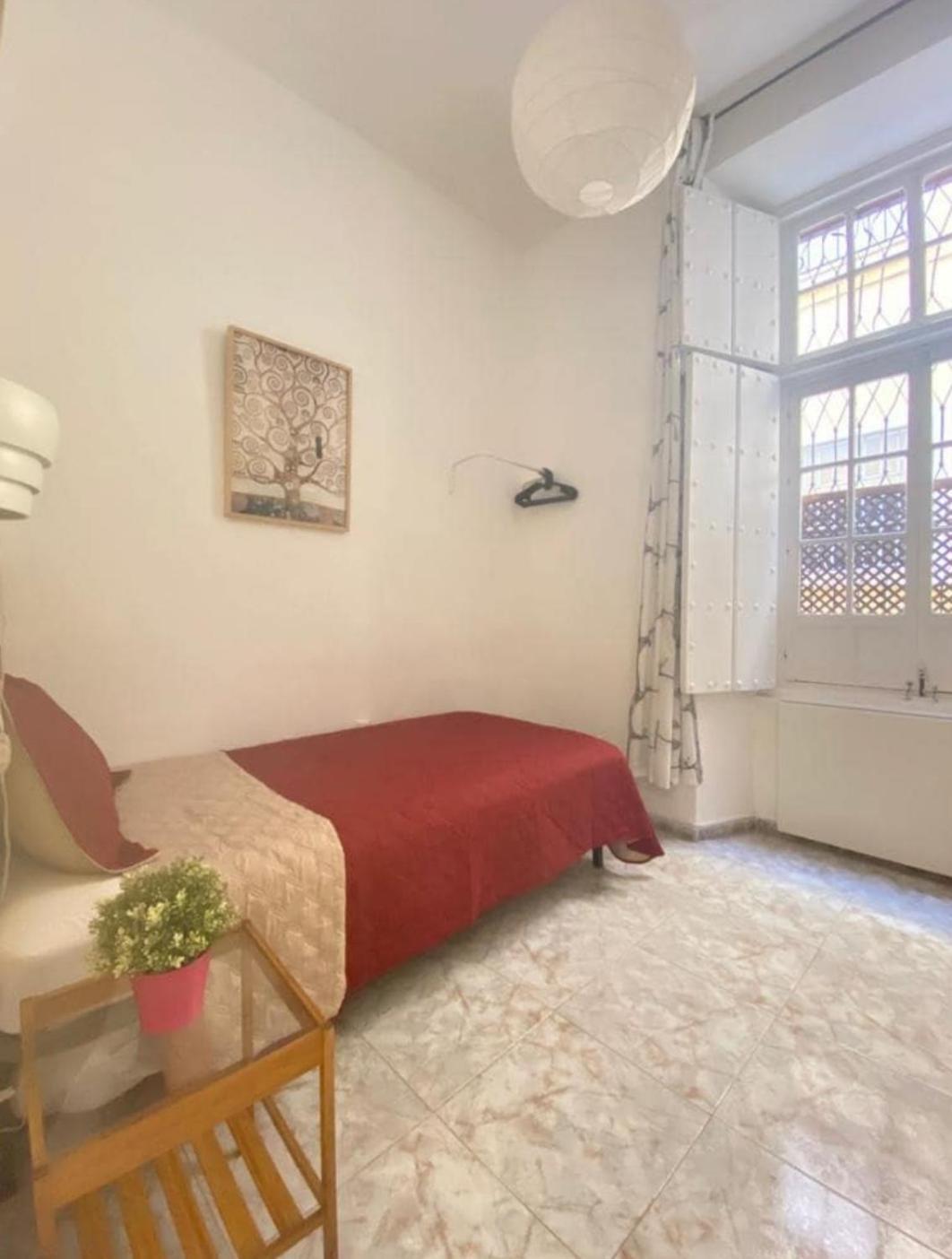 Piso En El Casco Antiguo Con Patio Privado