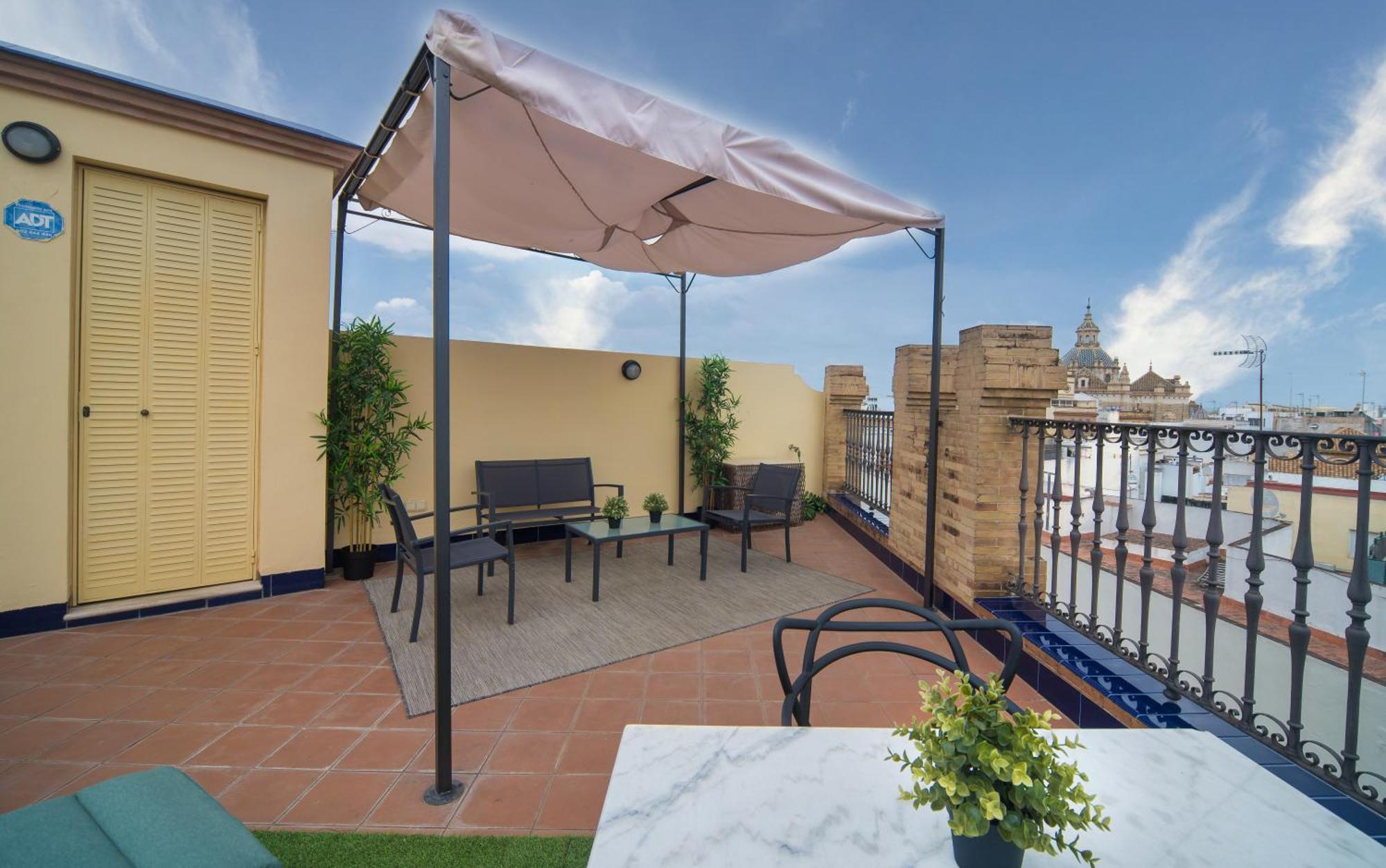 Exclusive Triplex With Private Terrace Apartment *