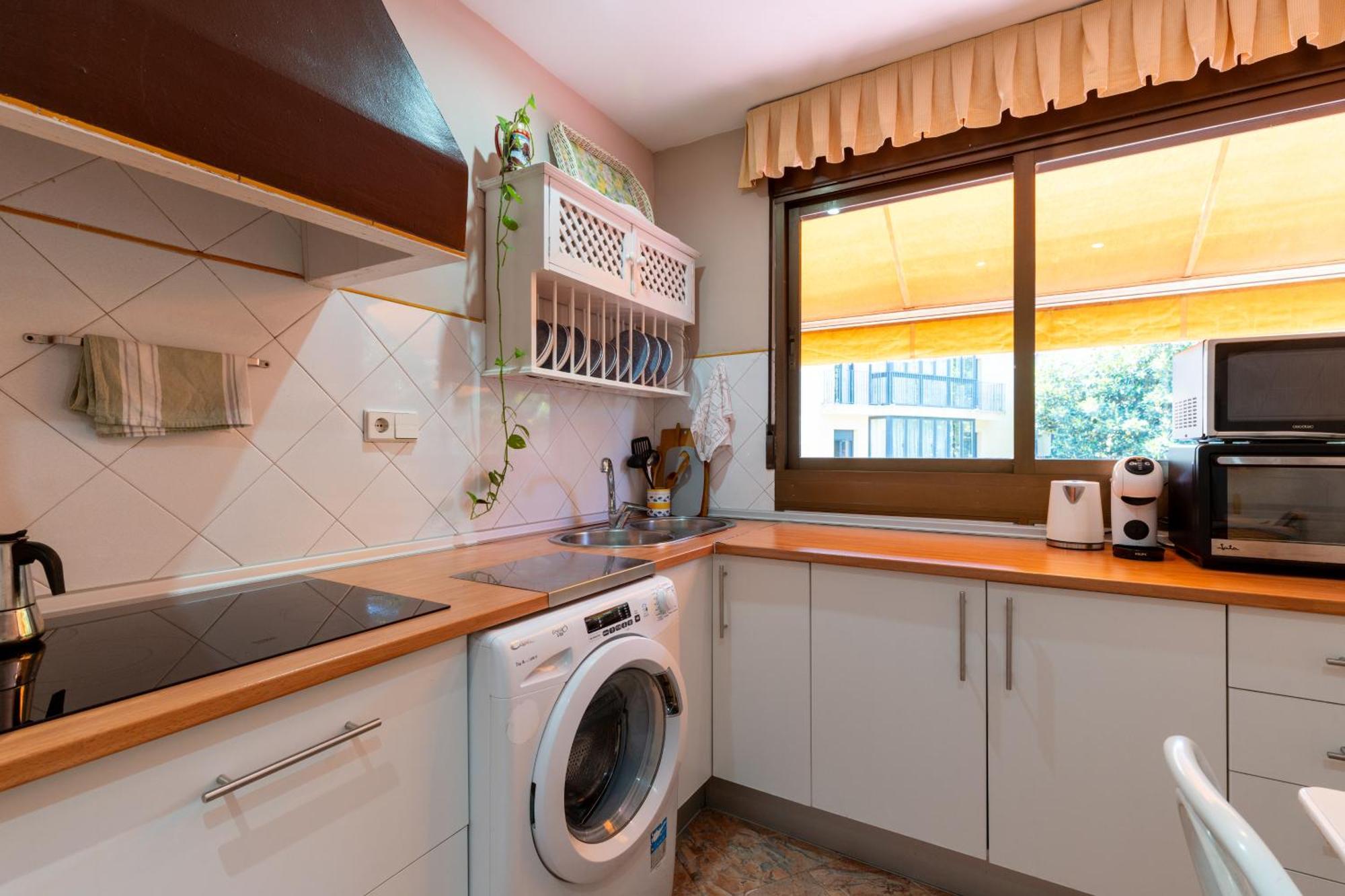 Penthouse!!! Center Of Seville!!! 2 Bedroom + 2 Bath!!! *