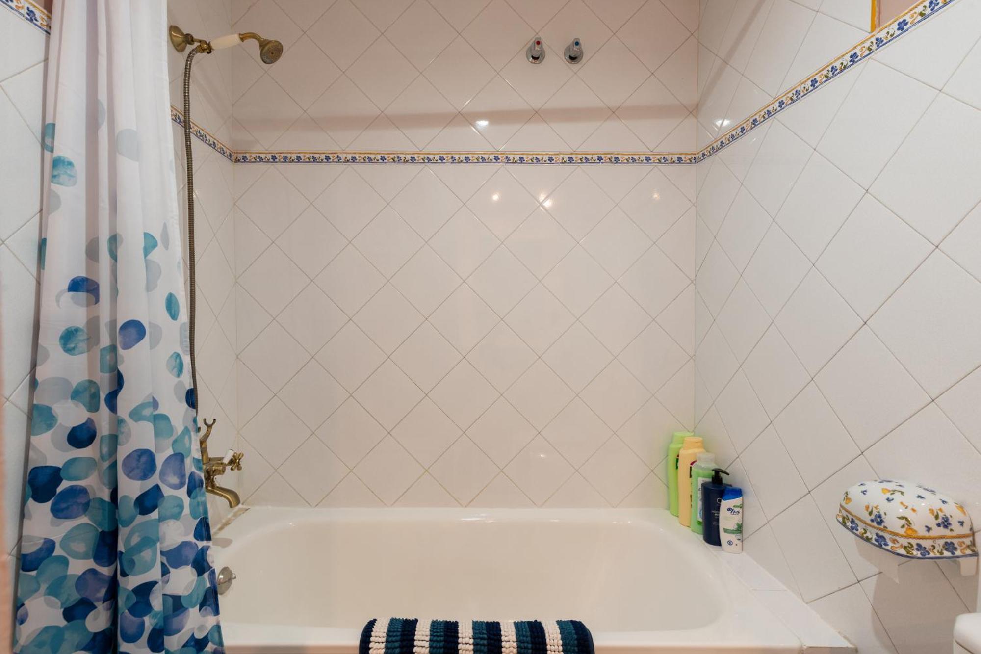 Penthouse!!! Center Of Seville!!! 2 Bedroom + 2 Bath!!! Apartment *