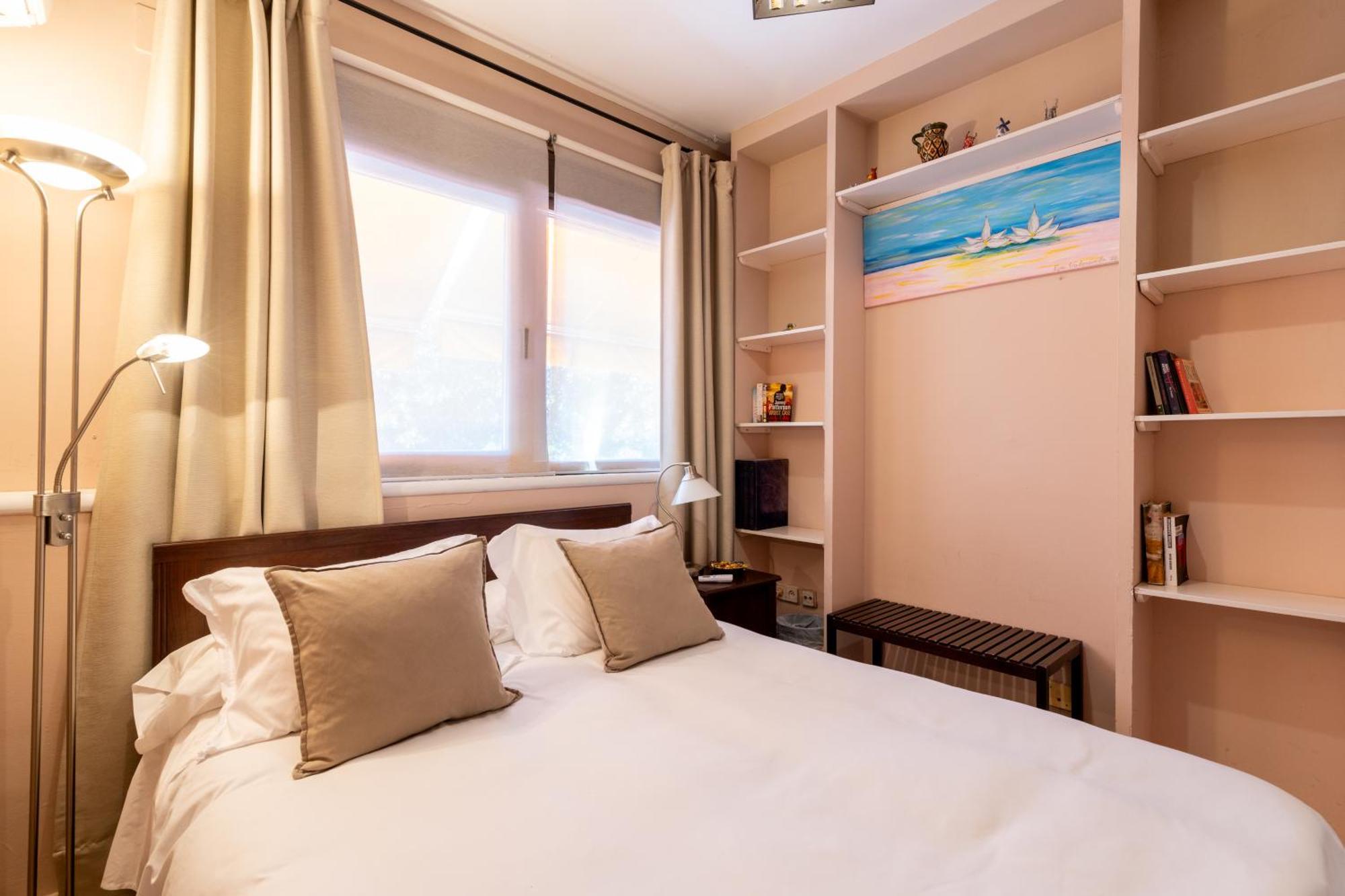 Penthouse!!! Center Of Seville!!! 2 Bedroom + 2 Bath!!!
