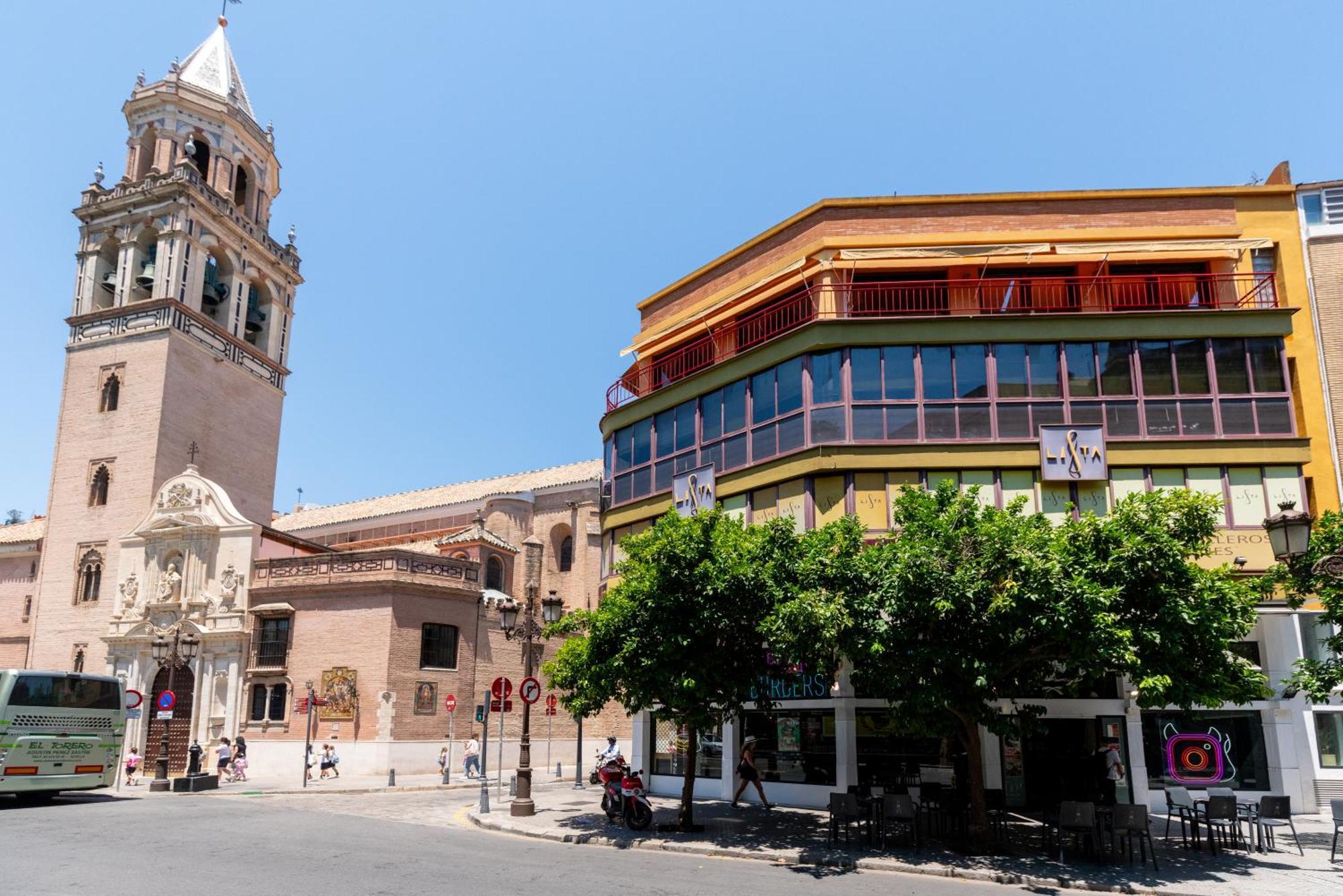 Penthouse!!! Center Of Seville!!! 2 Bedroom + 2 Bath!!! *