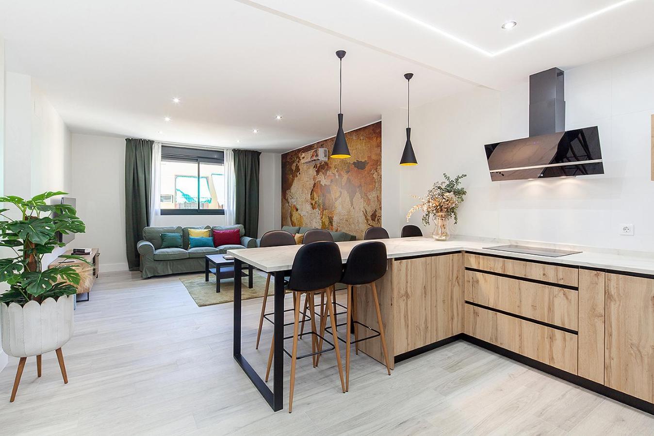 Stunning In Nervion Apartment Seville