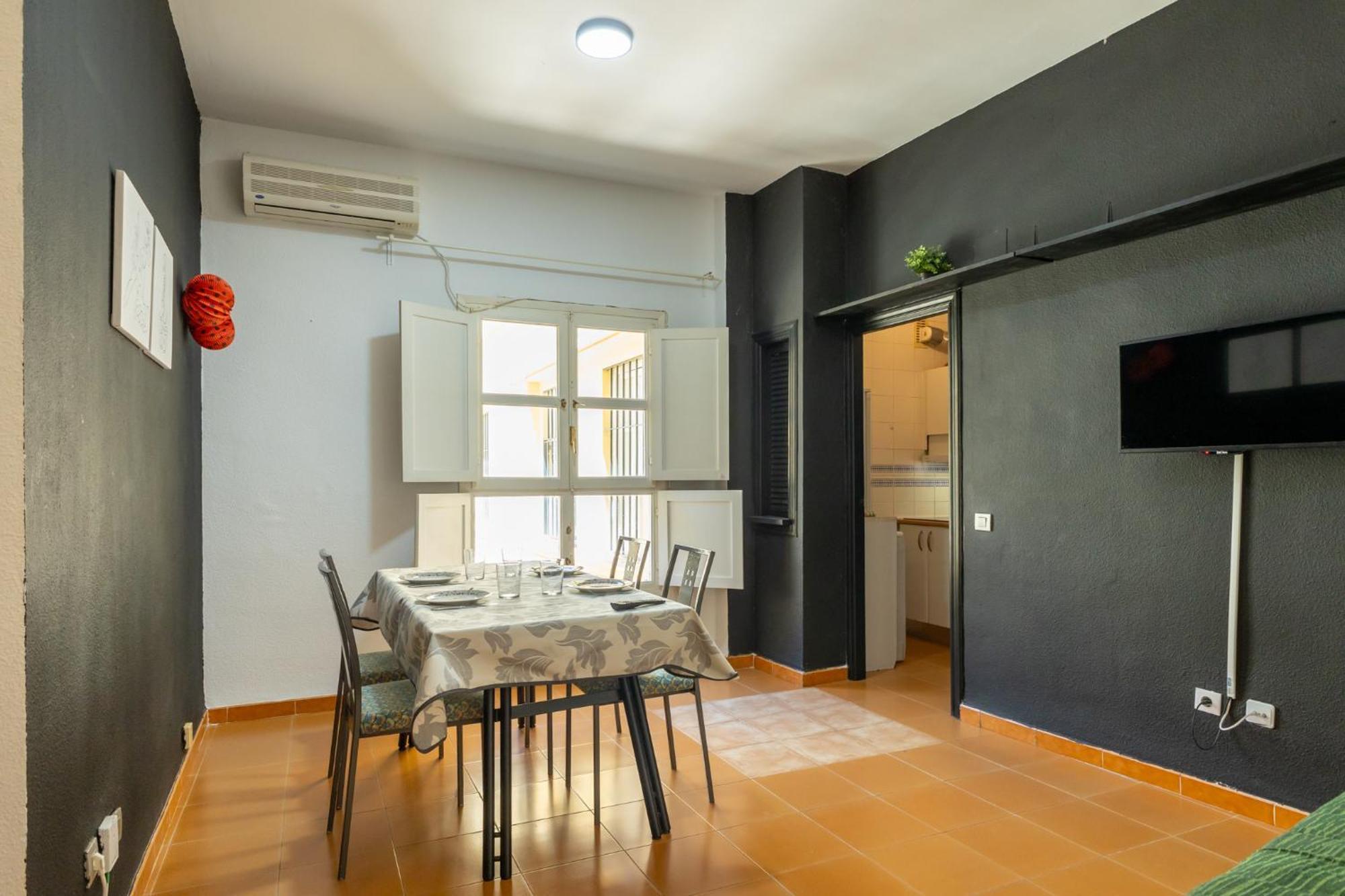 Conde Center Premium Suites, Free Parking *