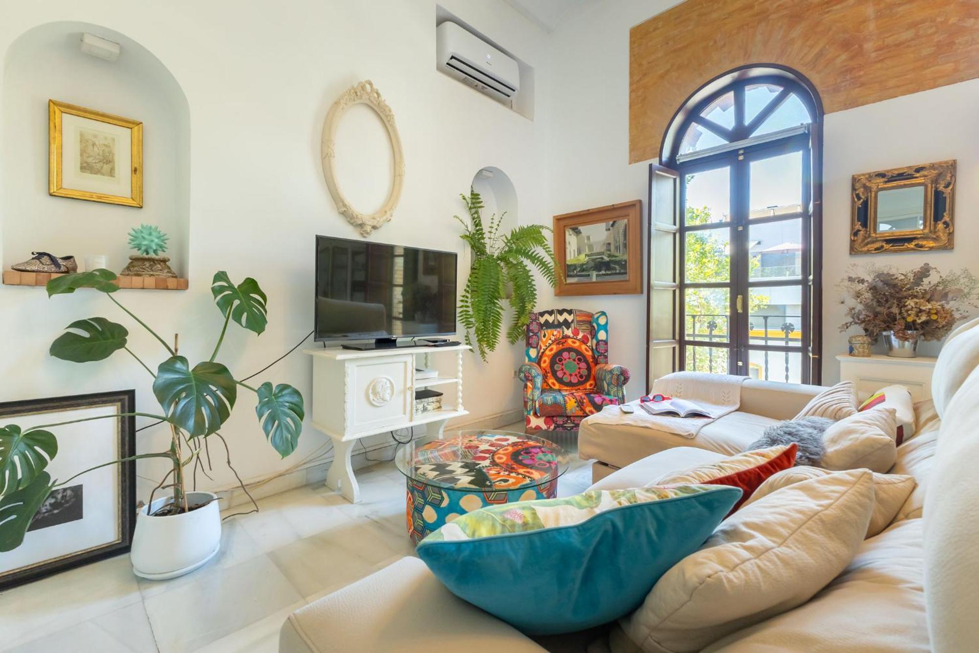 Charming 2 Bedroom Boutique Triplex With Private Terrace At Center By Ocityzen