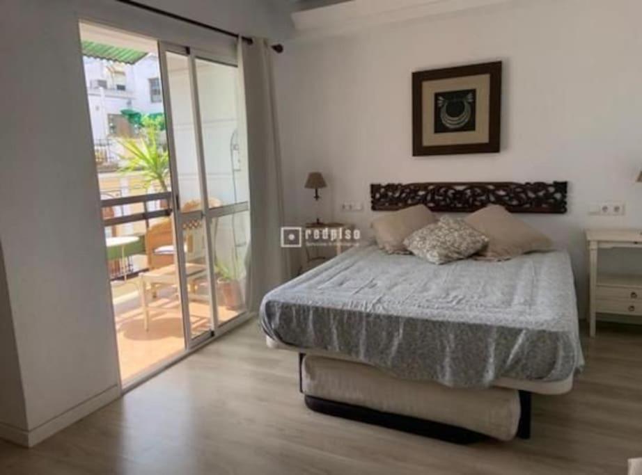Apartment Piso Amplio Y Diafano, Al Lado De Alameda ,centro
