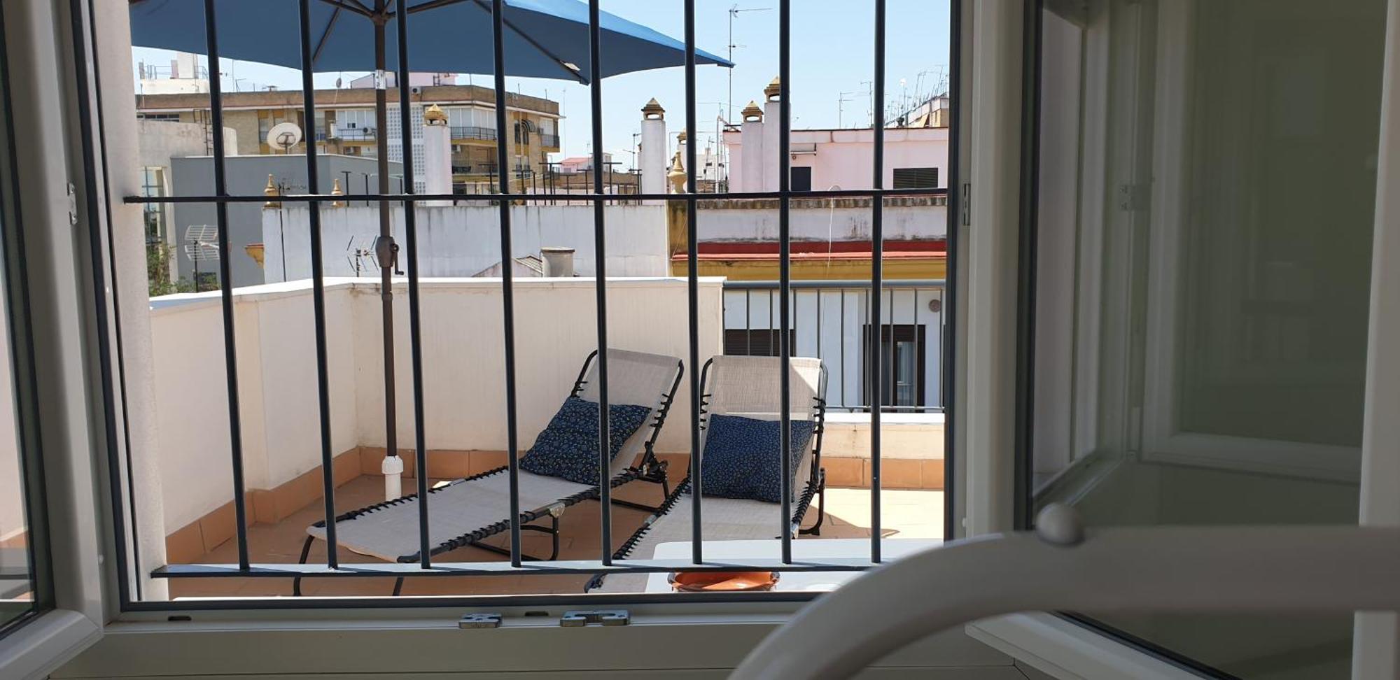 Atico Aire De Triana Apartment Seville