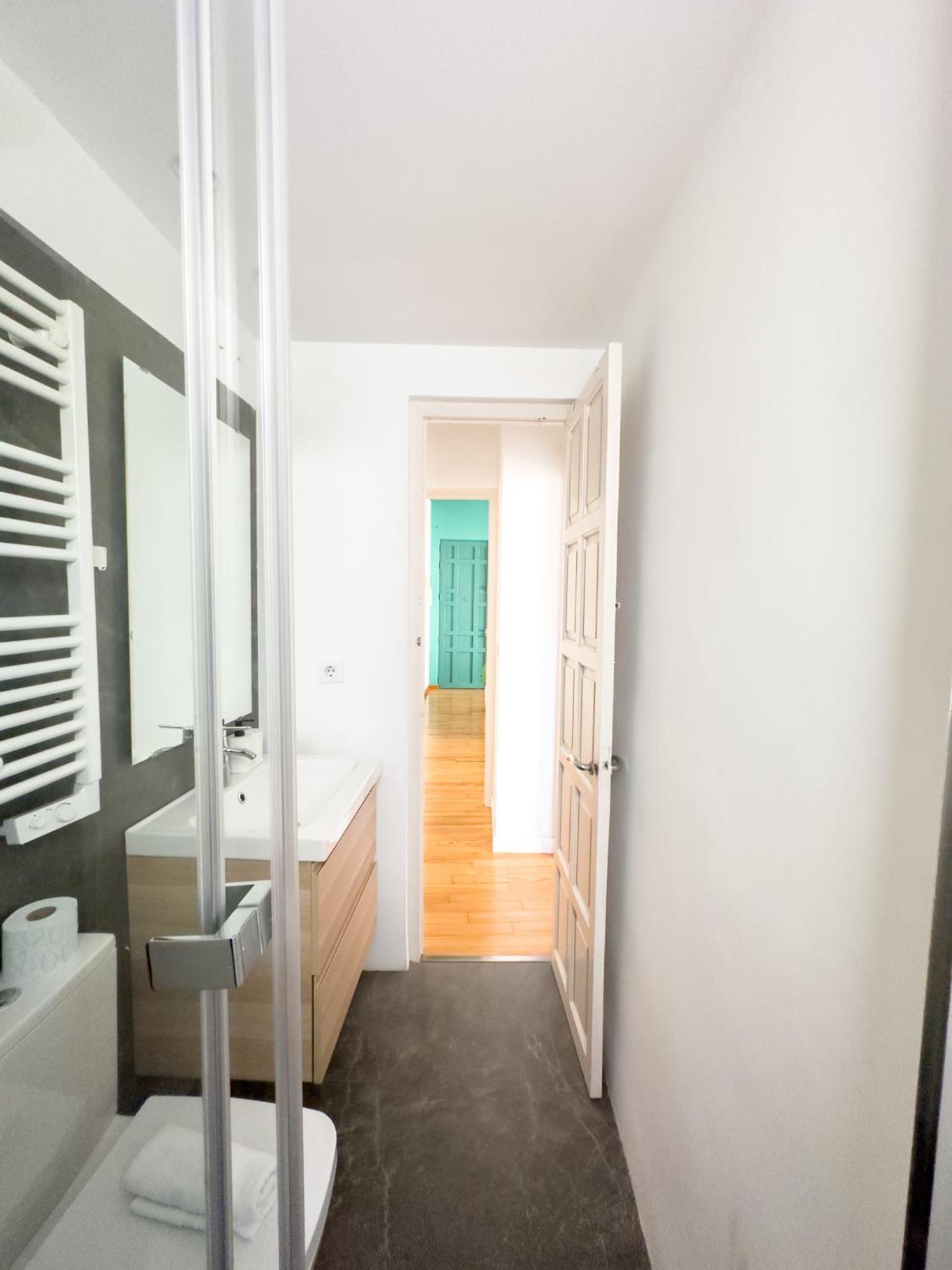 Stylish 1br Apt, Ac, Near Sight, Private Parking Opt Apartamento
