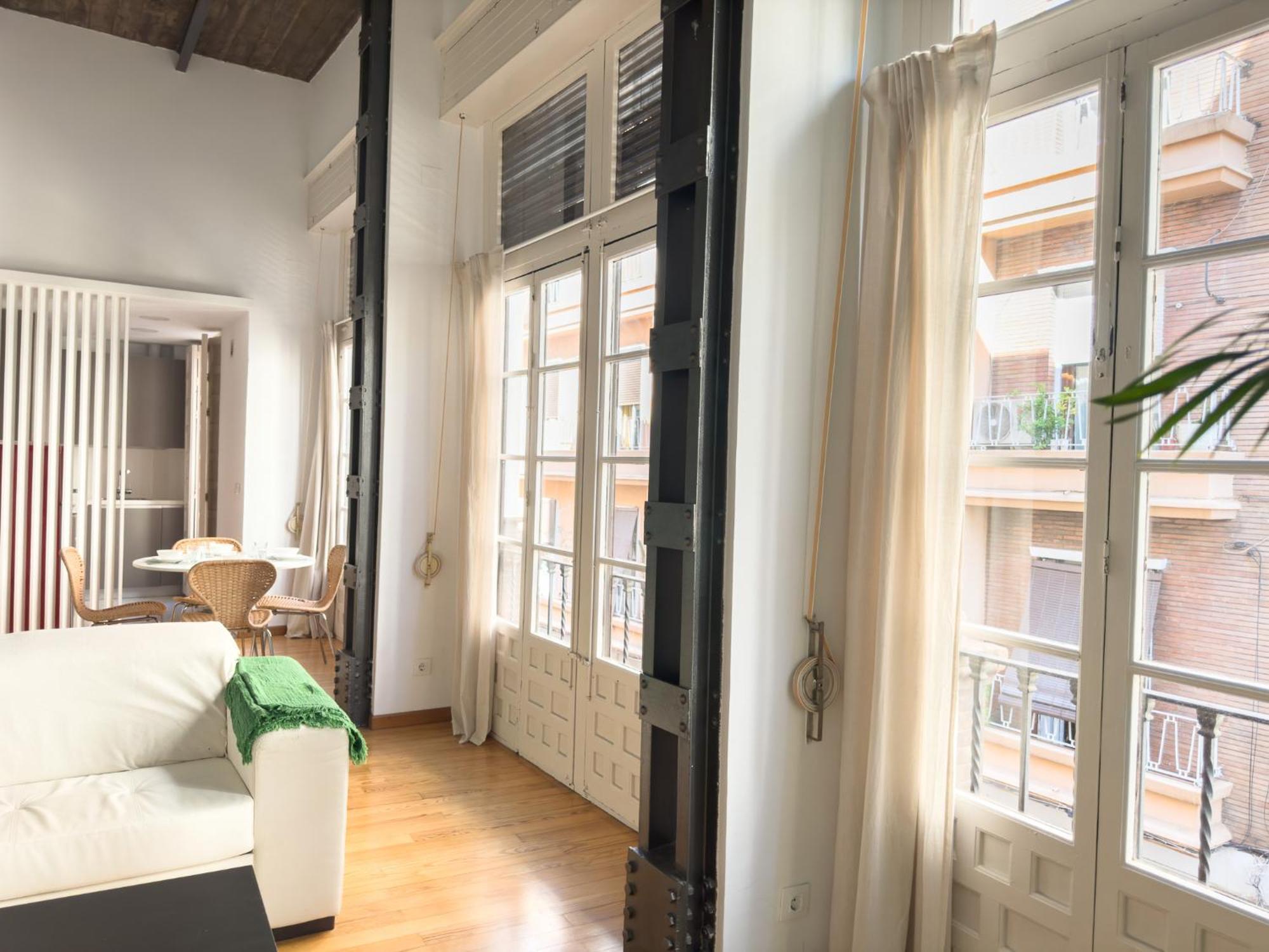 Stylish 1br Apt, Ac, Near Sight, Private Parking Opt Sevilla