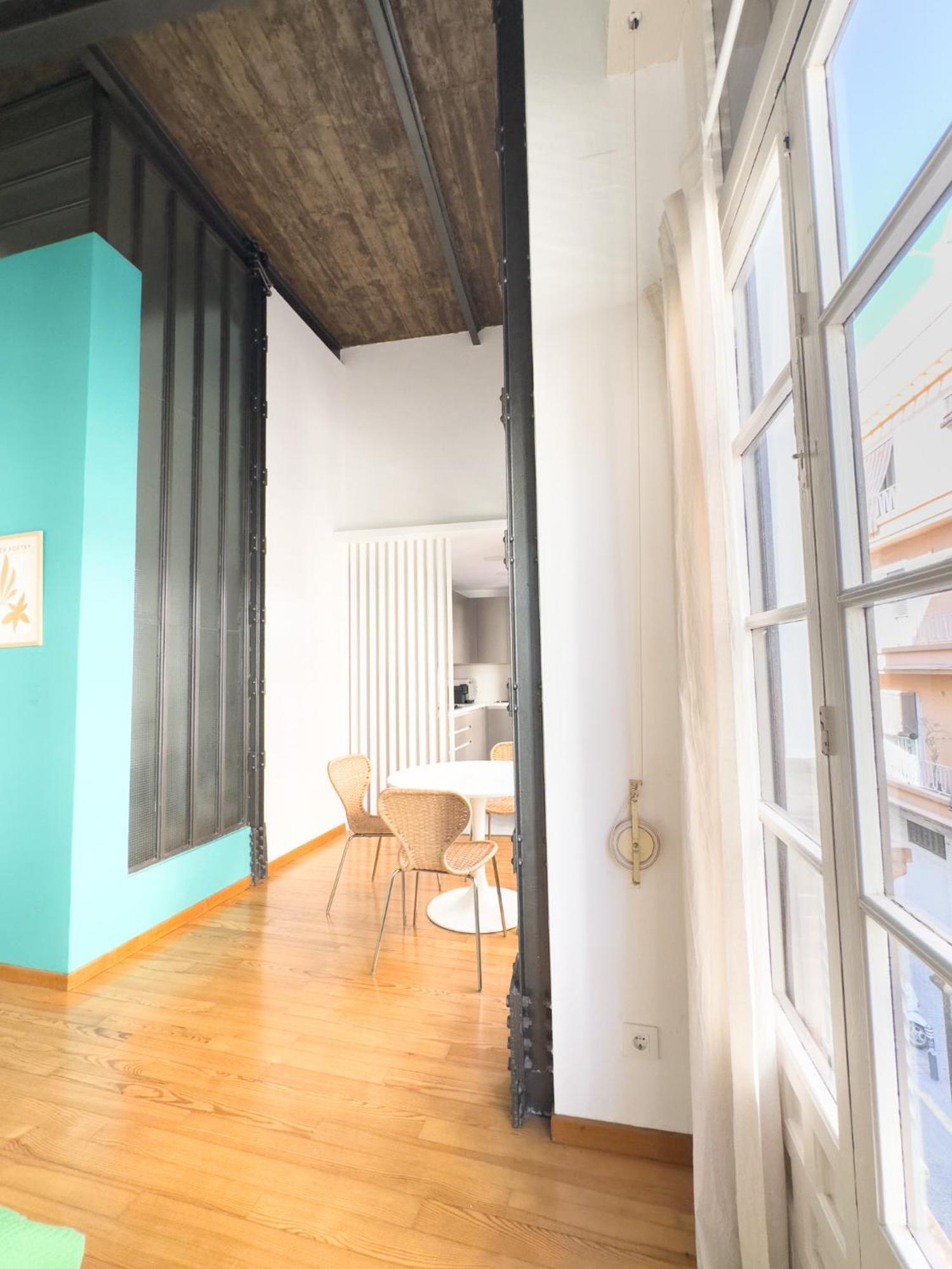 Stylish 1br Apt, Ac, Near Sight, Private Parking Opt Sevilla