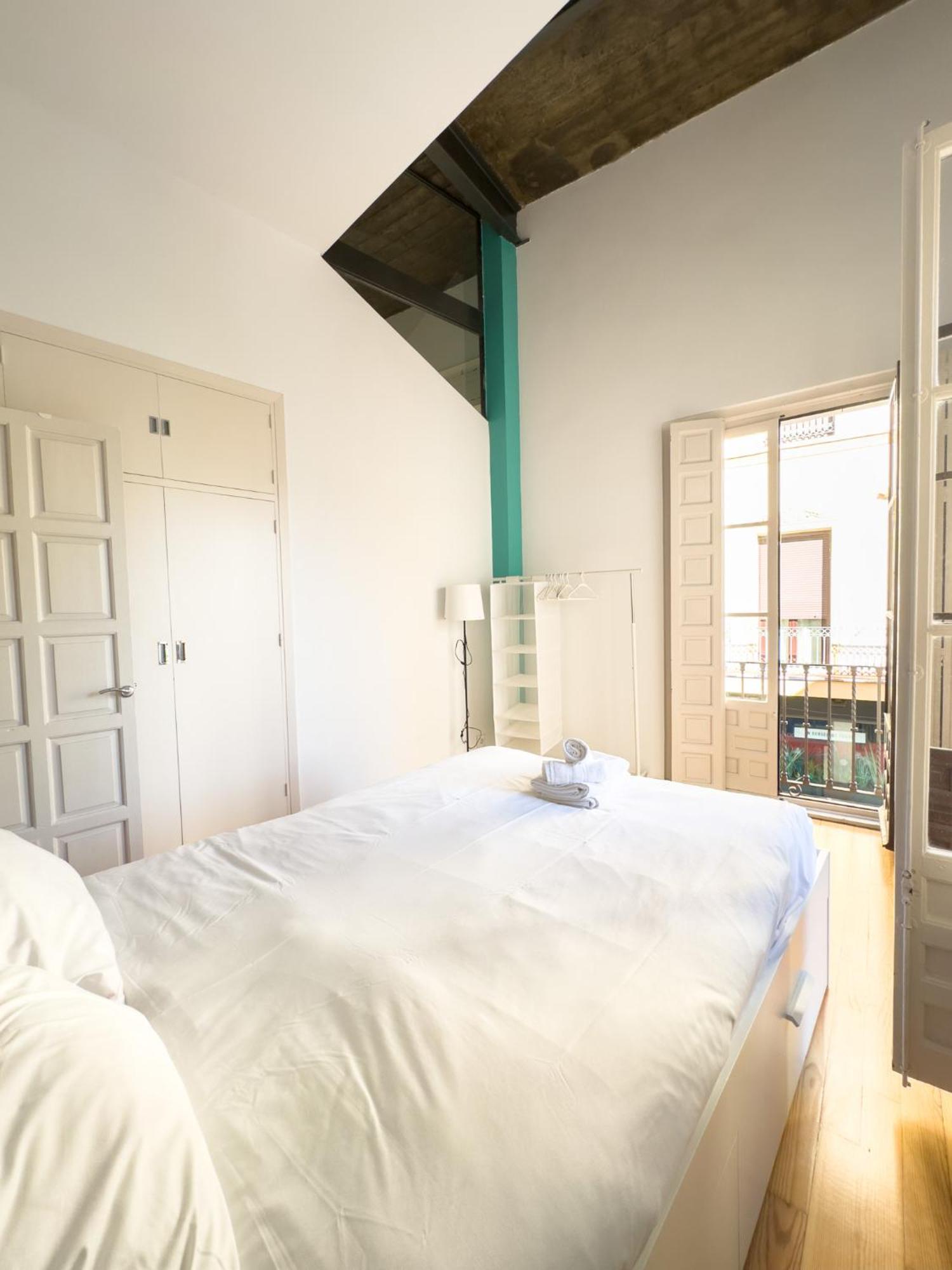 Stylish 1br Apt, Ac, Near Sight, Private Parking Opt Sevilla