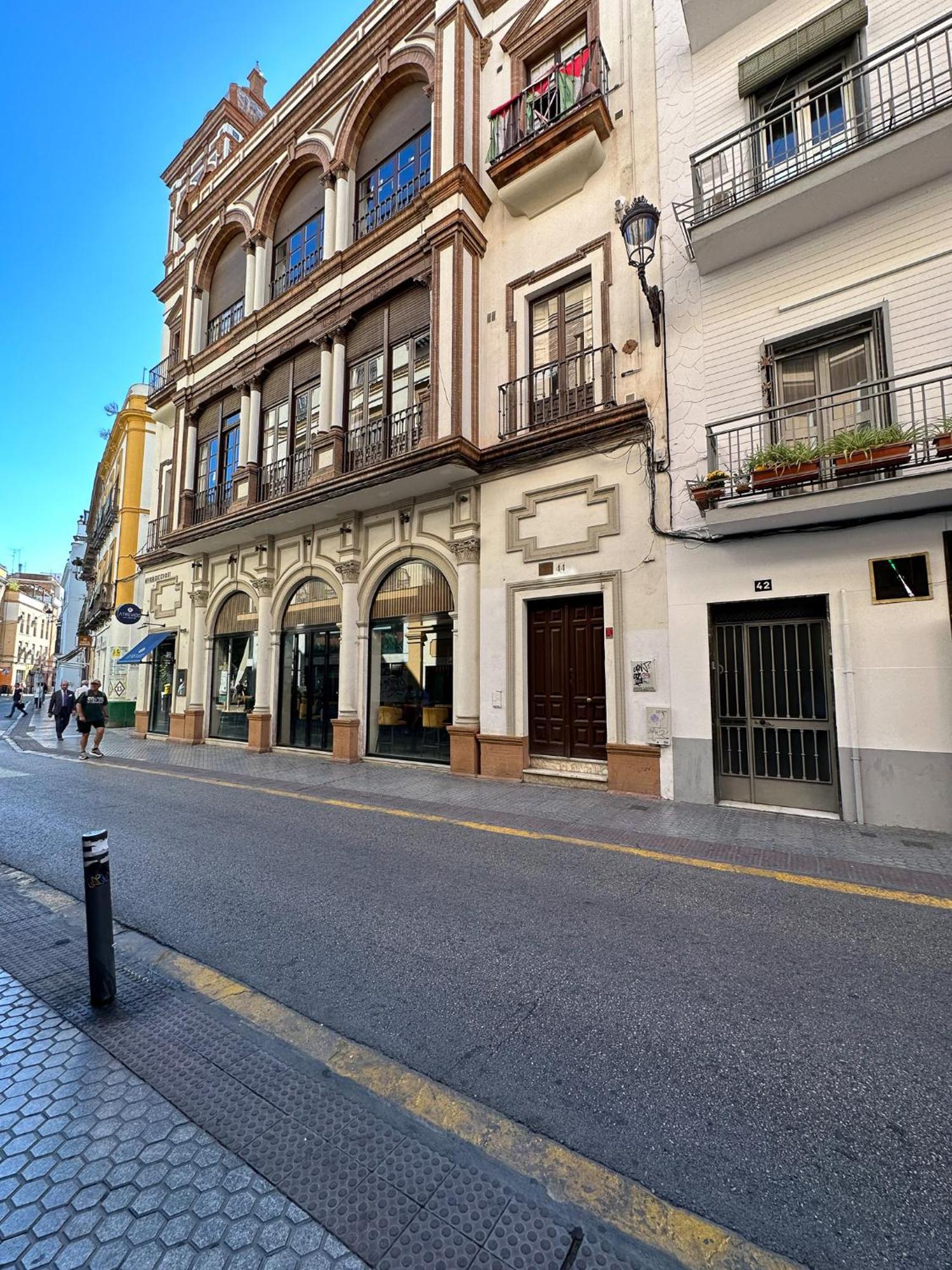 Stylish 1br Apt, Ac, Near Sight, Private Parking Opt Sevilla