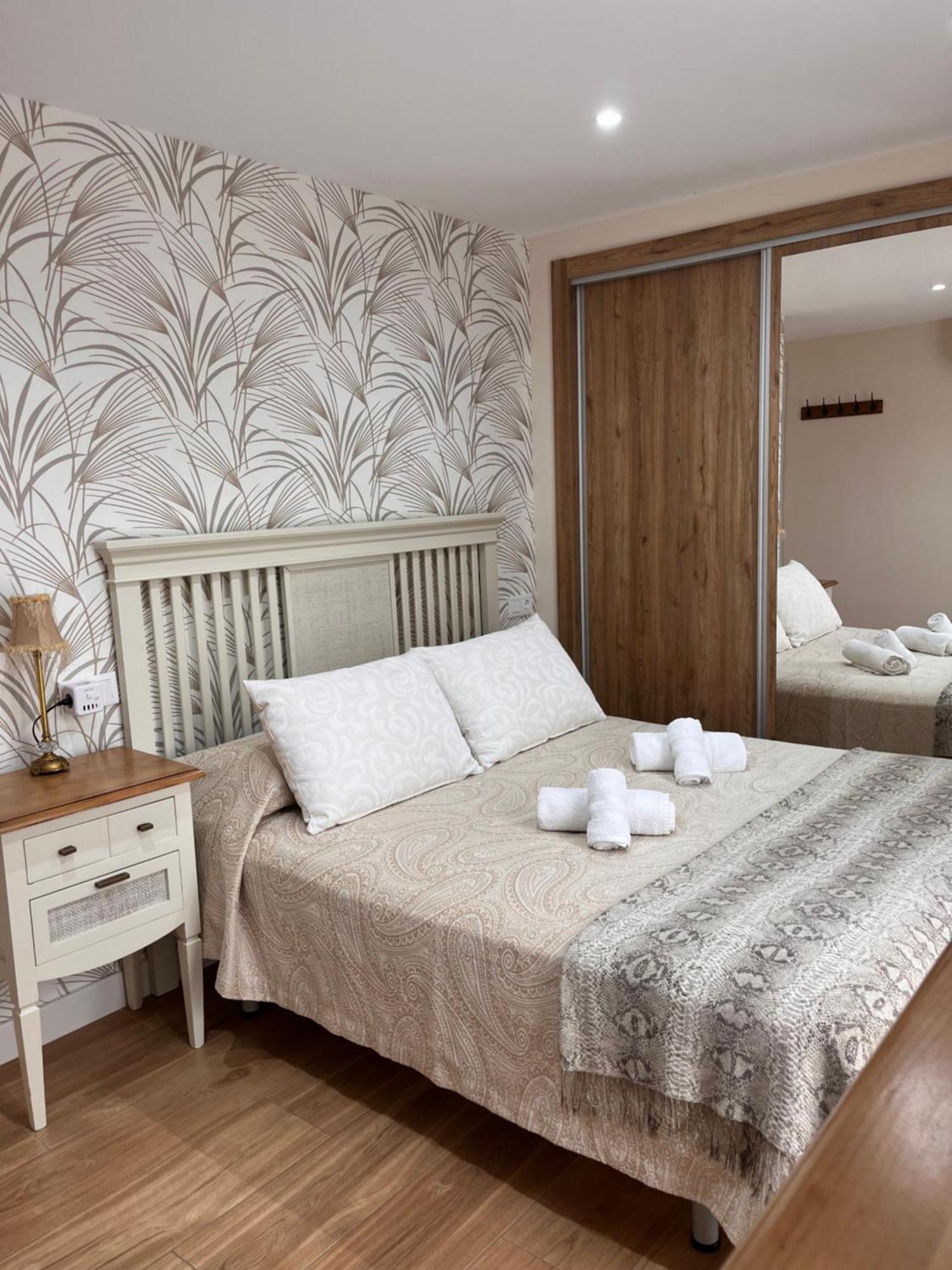 Homestay Orilla De Triana Seville