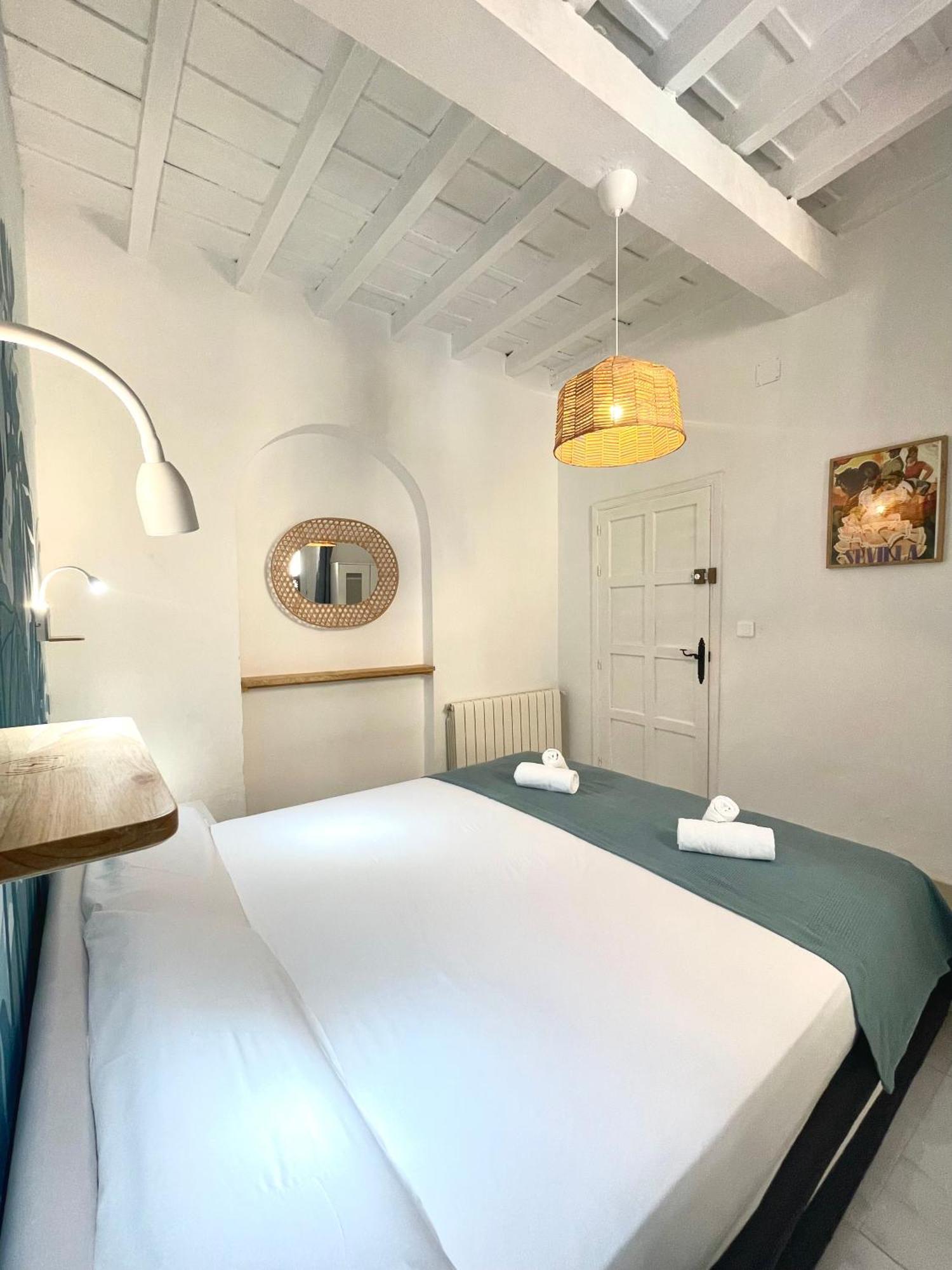 House -rooftop&jacuzzi -stayinseville Villa Sevilla