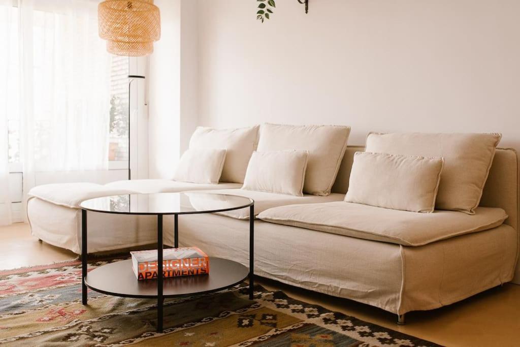 Apartment Cozy But Modern 2 Bed/bath Perfect For Families Seville