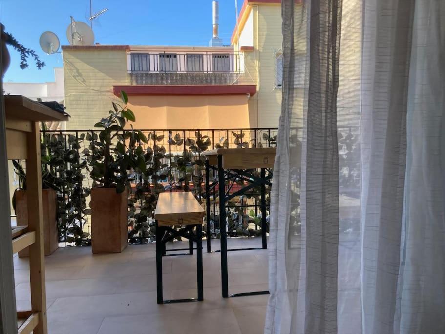 Cozy But Modern 2 Bed/bath Perfect For Families Seville
