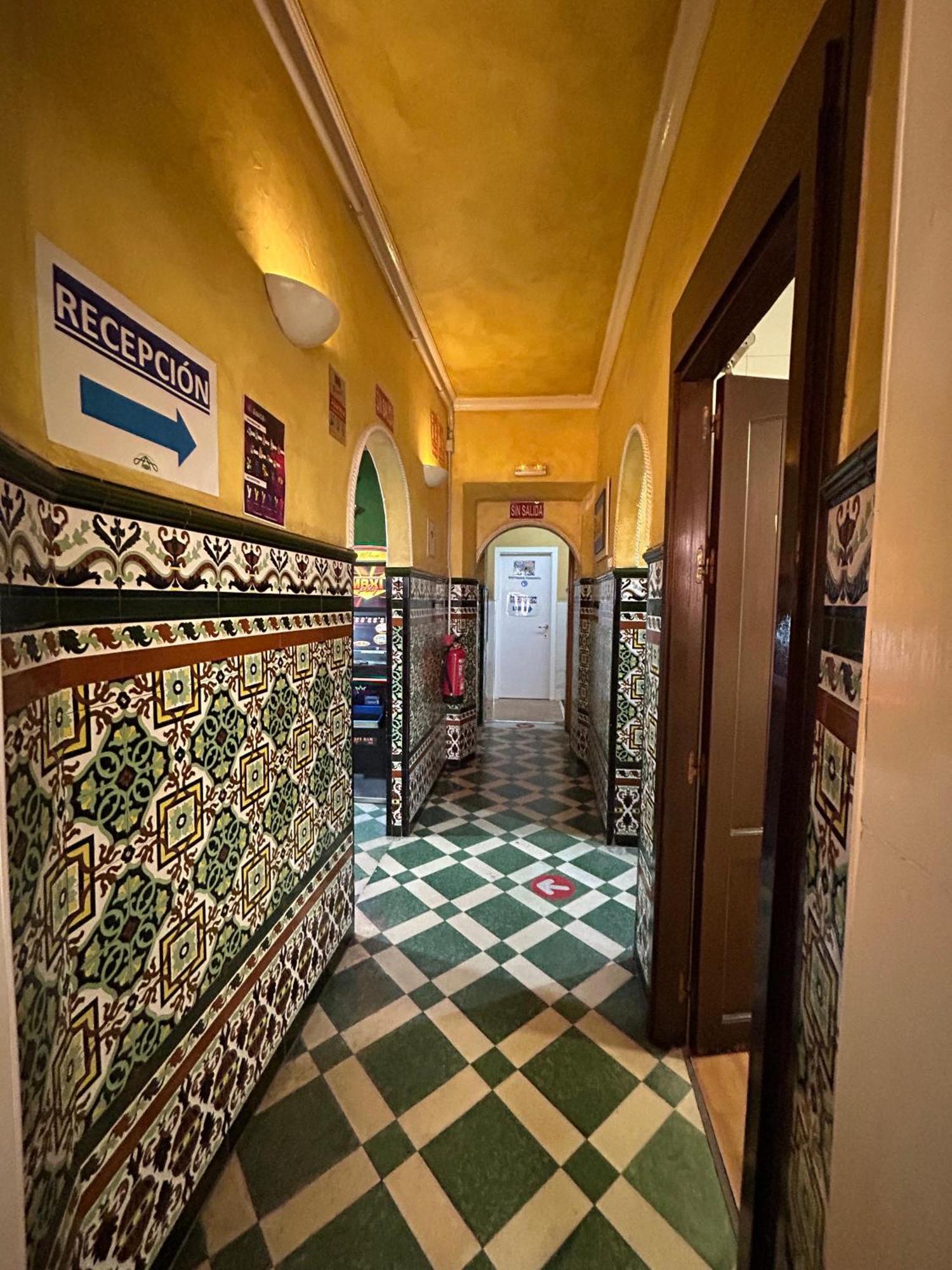 Avenida Andalucia - Solo Adultos Guest house *