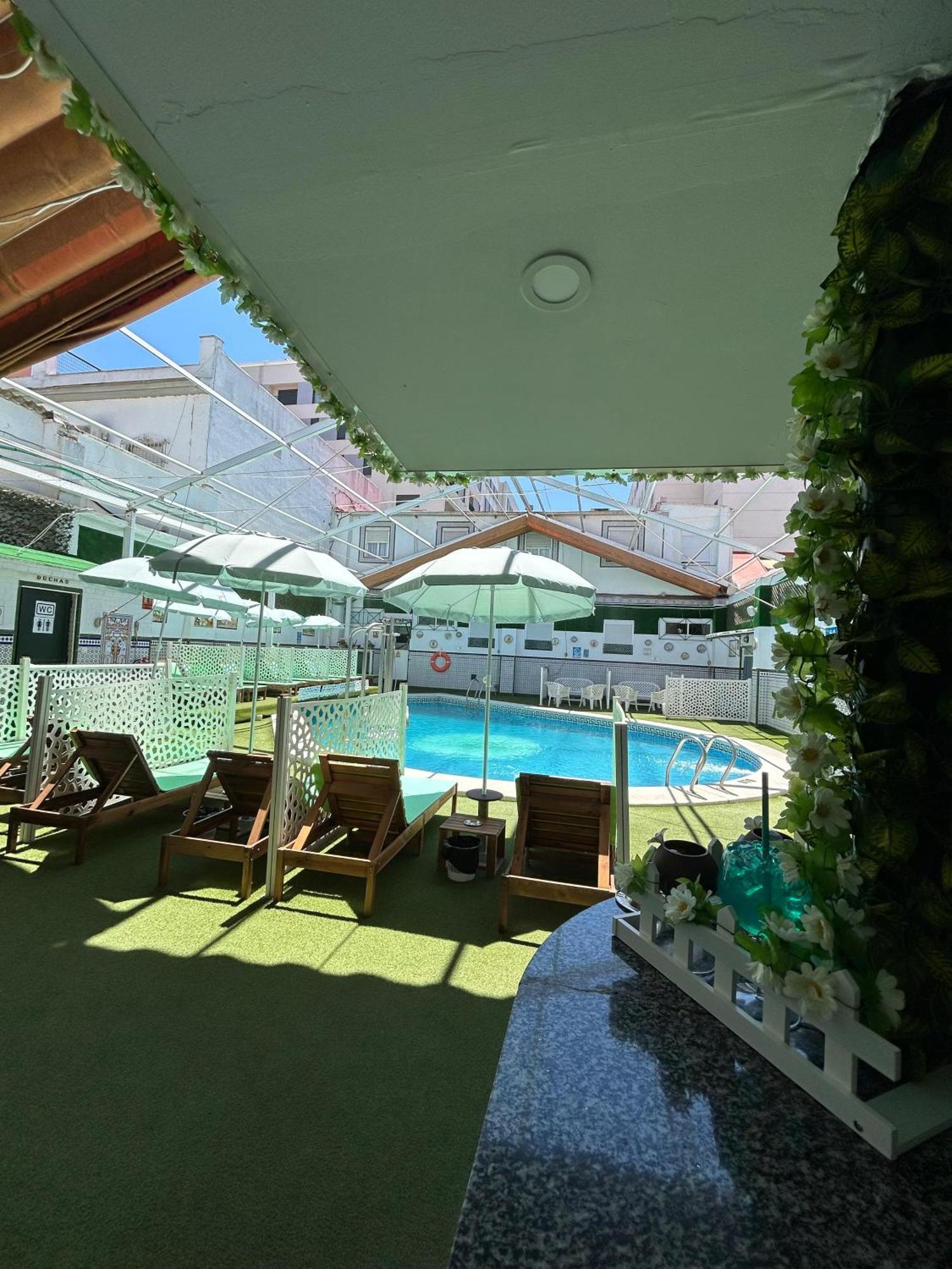 Avenida Andalucia - Solo Adultos * Seville