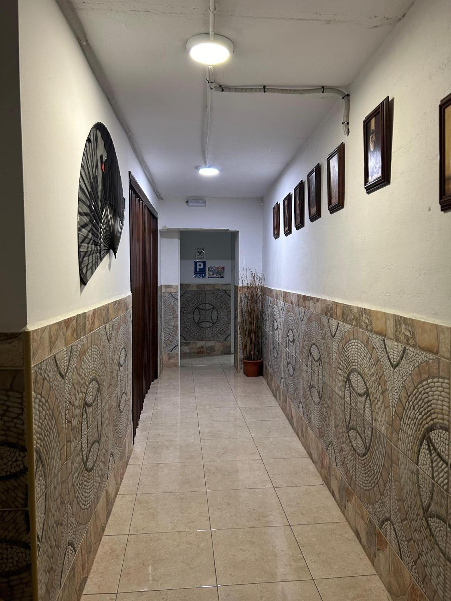 Avenida Andalucia - Solo Adultos Seville