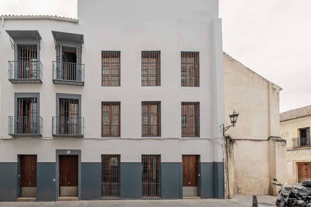 Isg Puerta Jerez 01 Apartment *