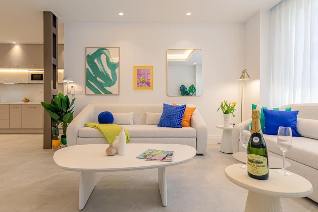 Isg O'donnell 2-1-free Parking Apartment *