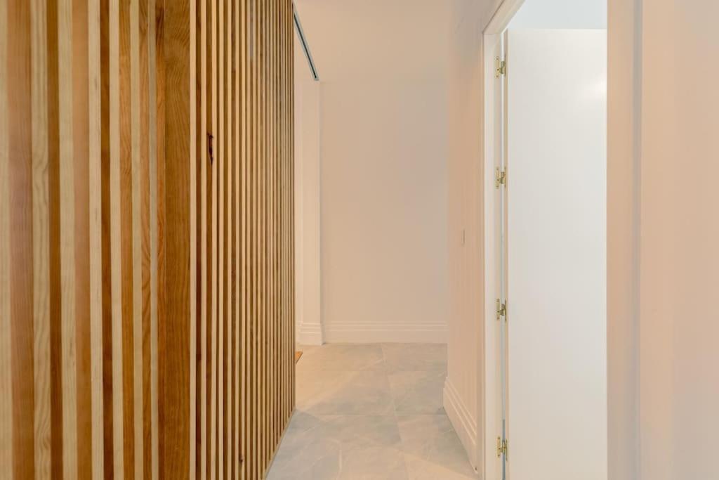 Isg O'donnell 2-1-free Parking Apartment