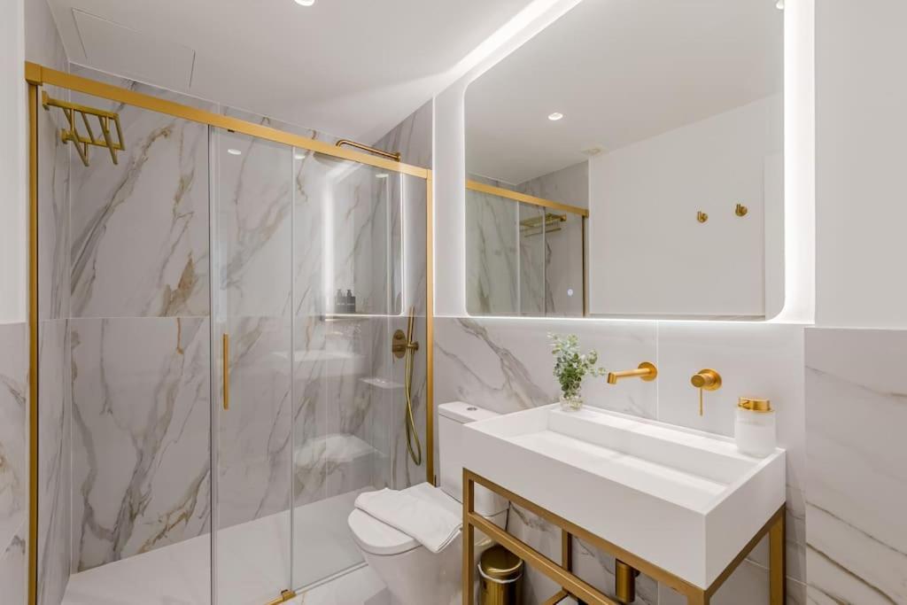Isg O'donnell 2-1-free Parking * Seville