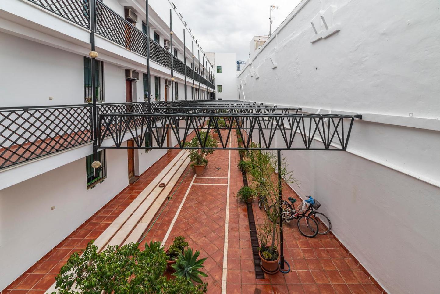 Alohamundi Castilla V-vi * Seville