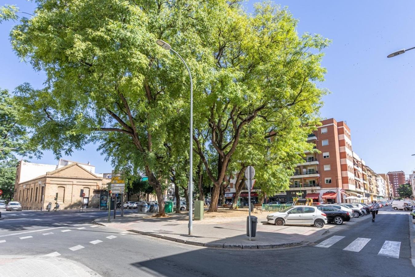 Feria De Abril De Apartamento