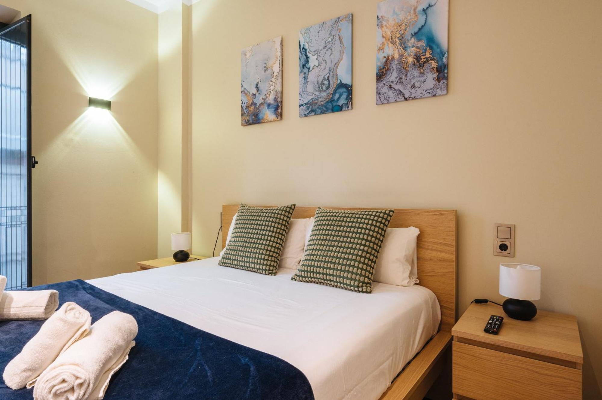 Elegant Duplex 3 Master Bedrooms And Private Apartment Seville