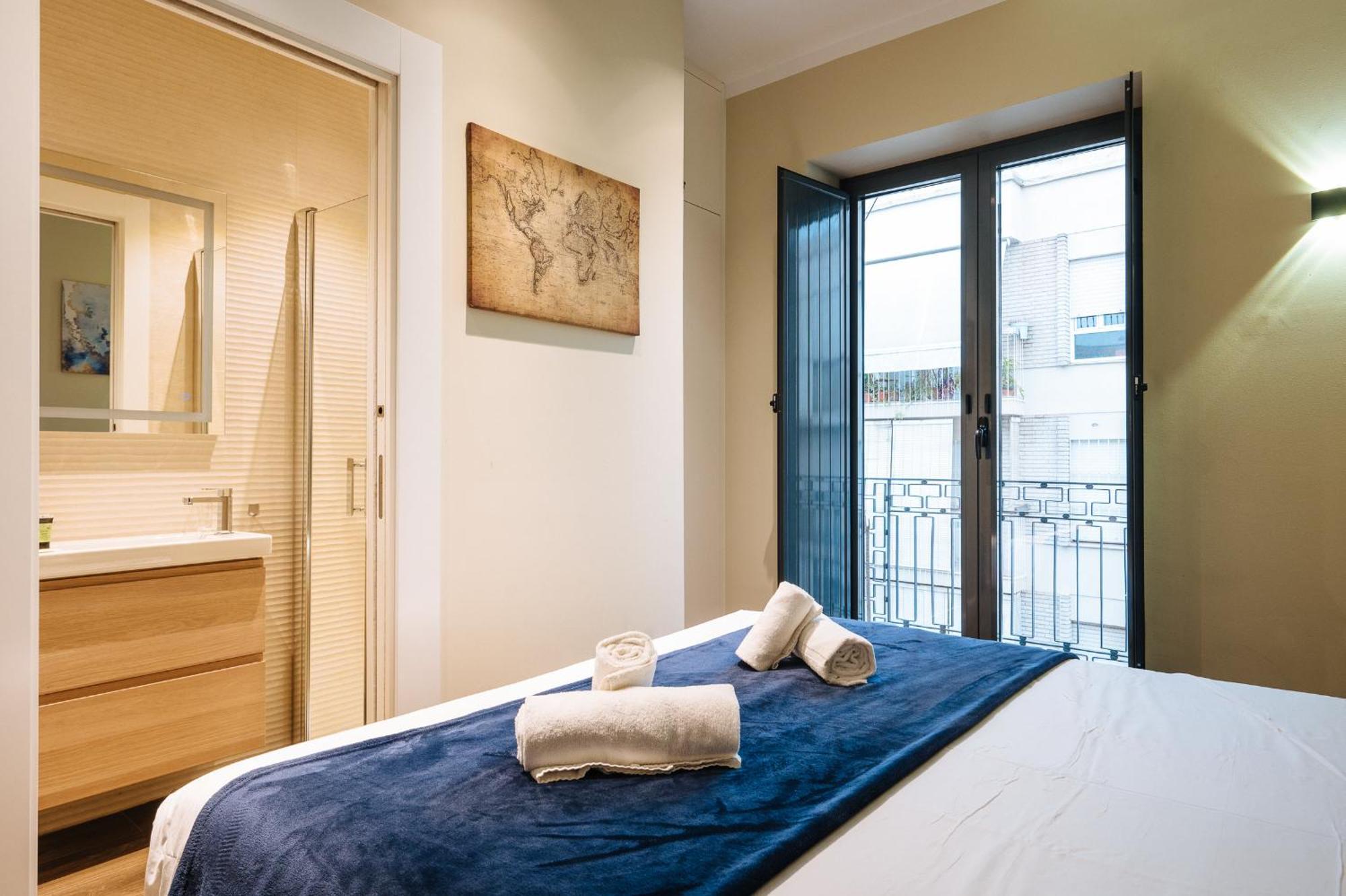 Elegant Duplex 3 Master Bedrooms And Private Apartment