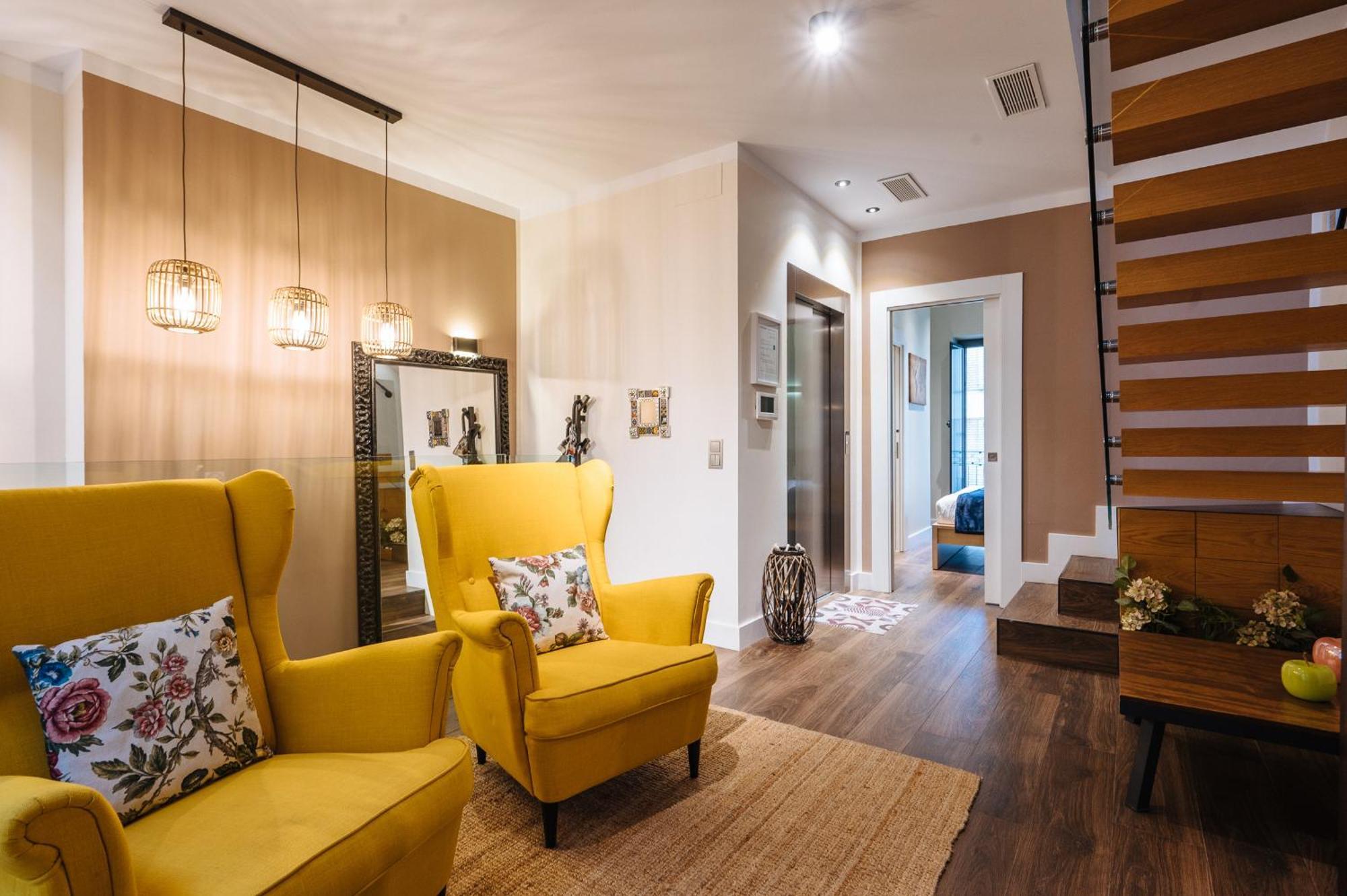 Apartment Elegant Duplex 3 Master Bedrooms And Private Seville