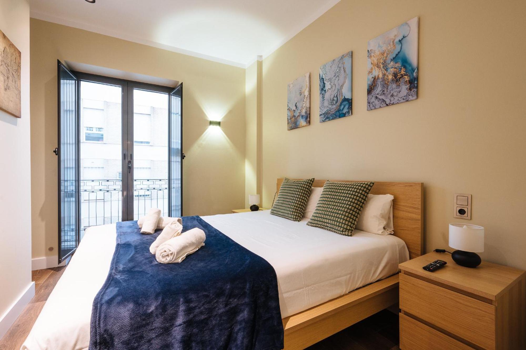 Apartment Elegant Duplex 3 Master Bedrooms And Private Seville