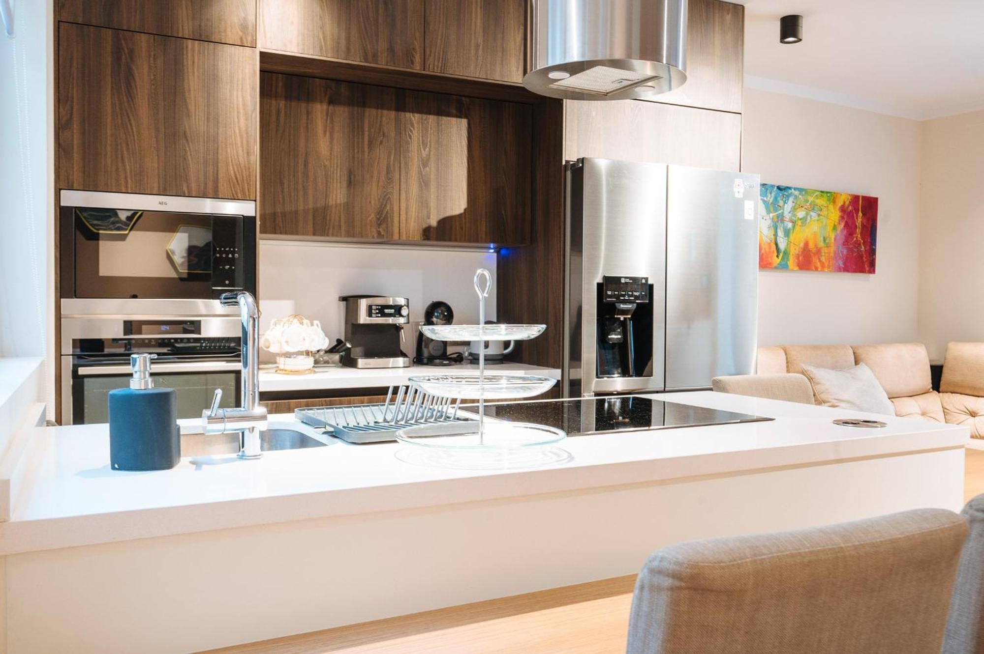 Elegant Duplex 3 Master Bedrooms And Private Seville