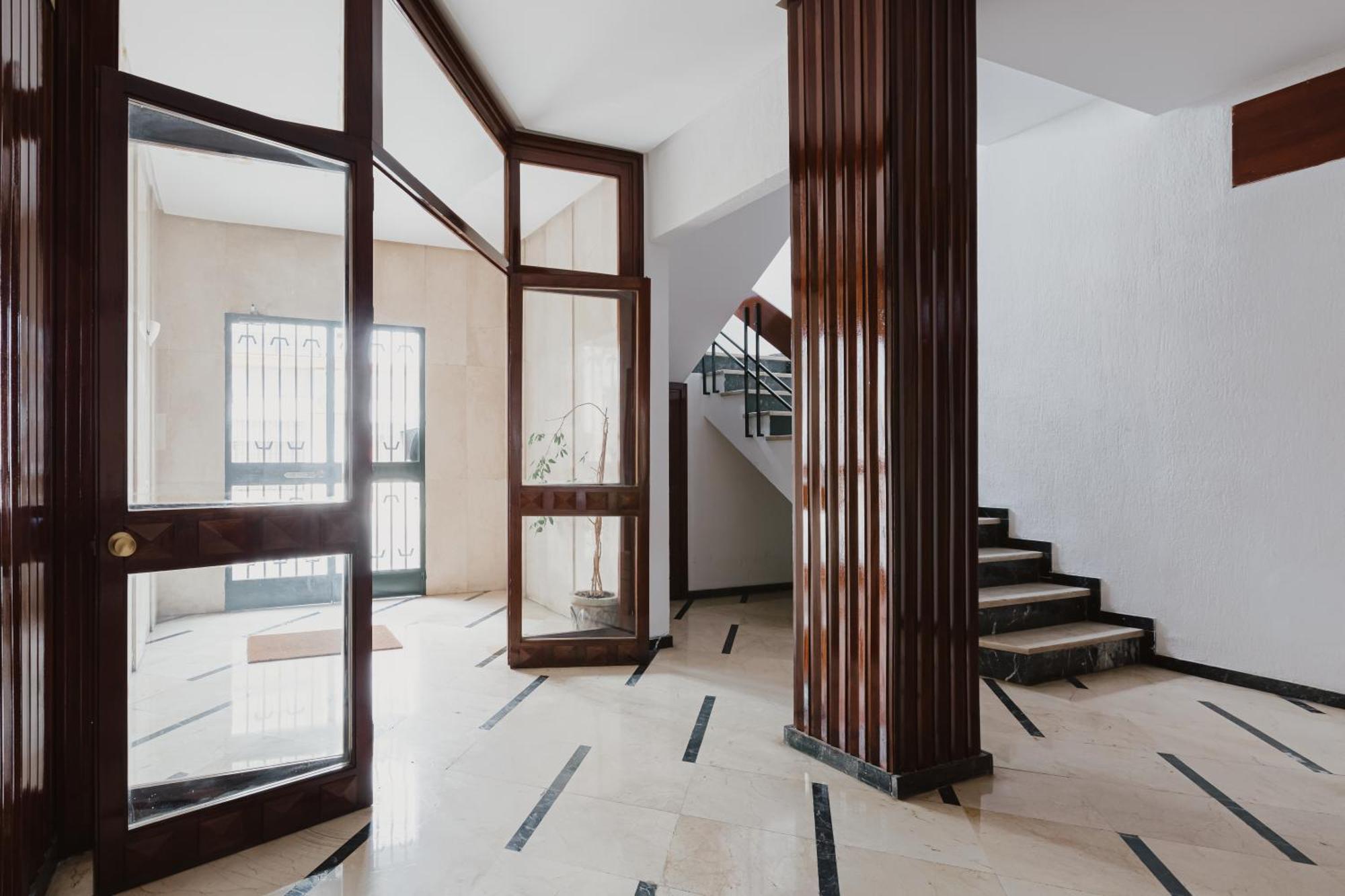 Quiet And Comfortable Fully Renovated *