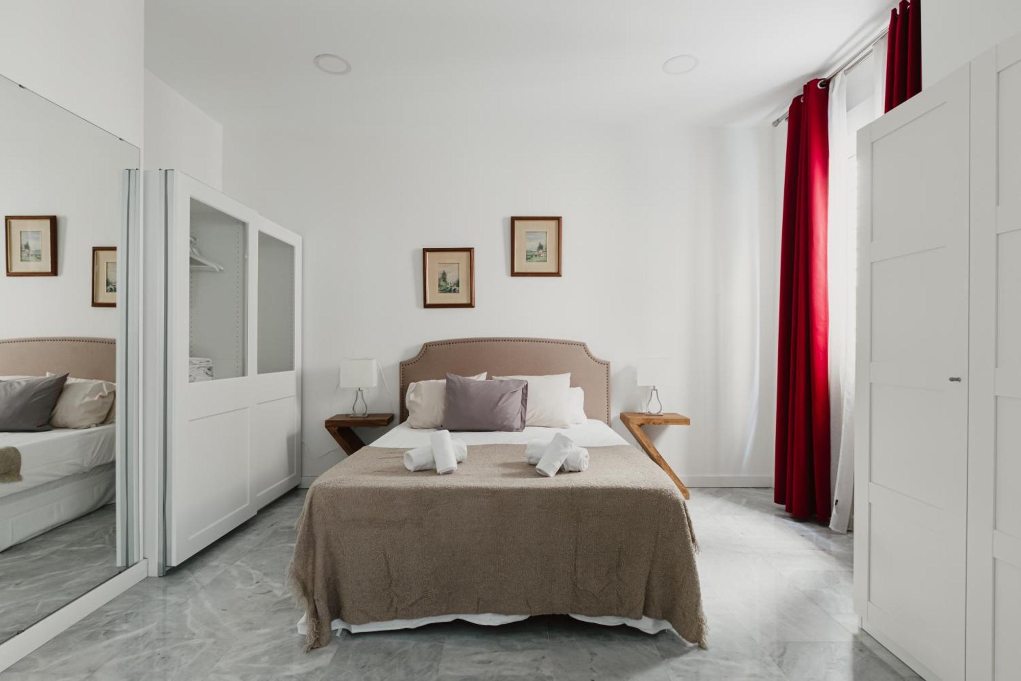 Quiet And Comfortable Fully Renovated *
