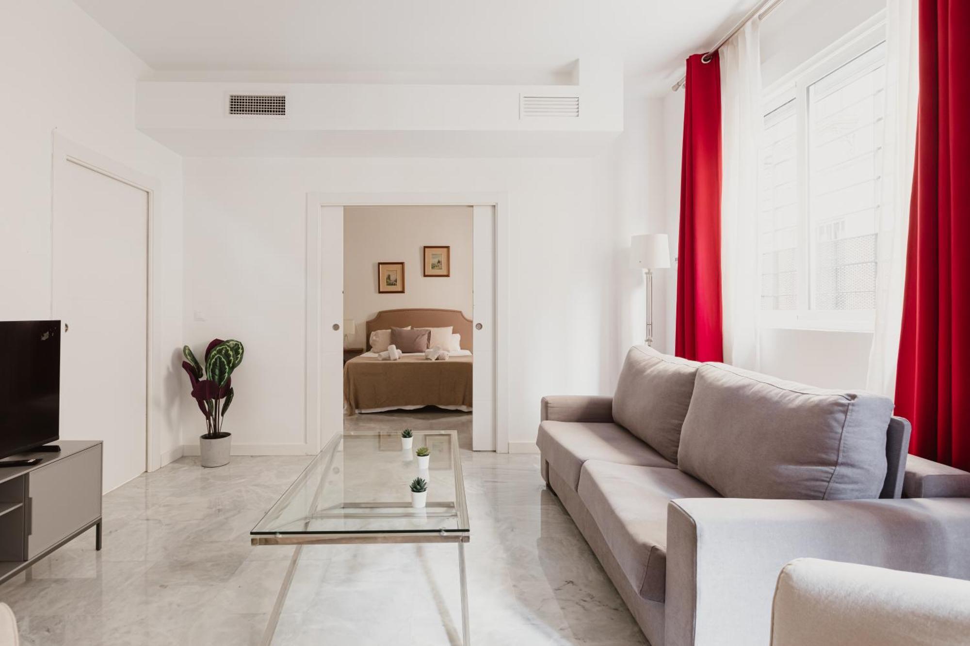 Quiet And Comfortable Fully Renovated *