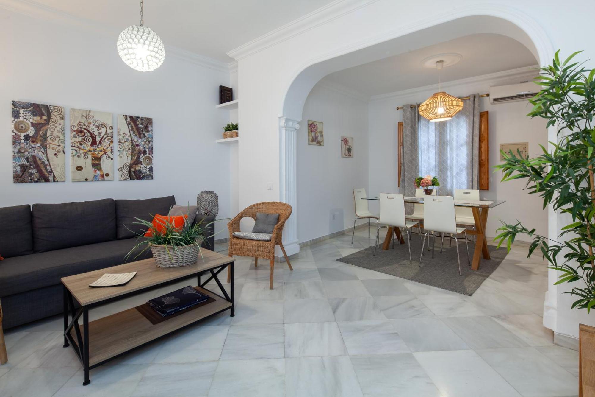 Wonderful 3 Bedroom Flat In The Heart Of Triana * Sevilla