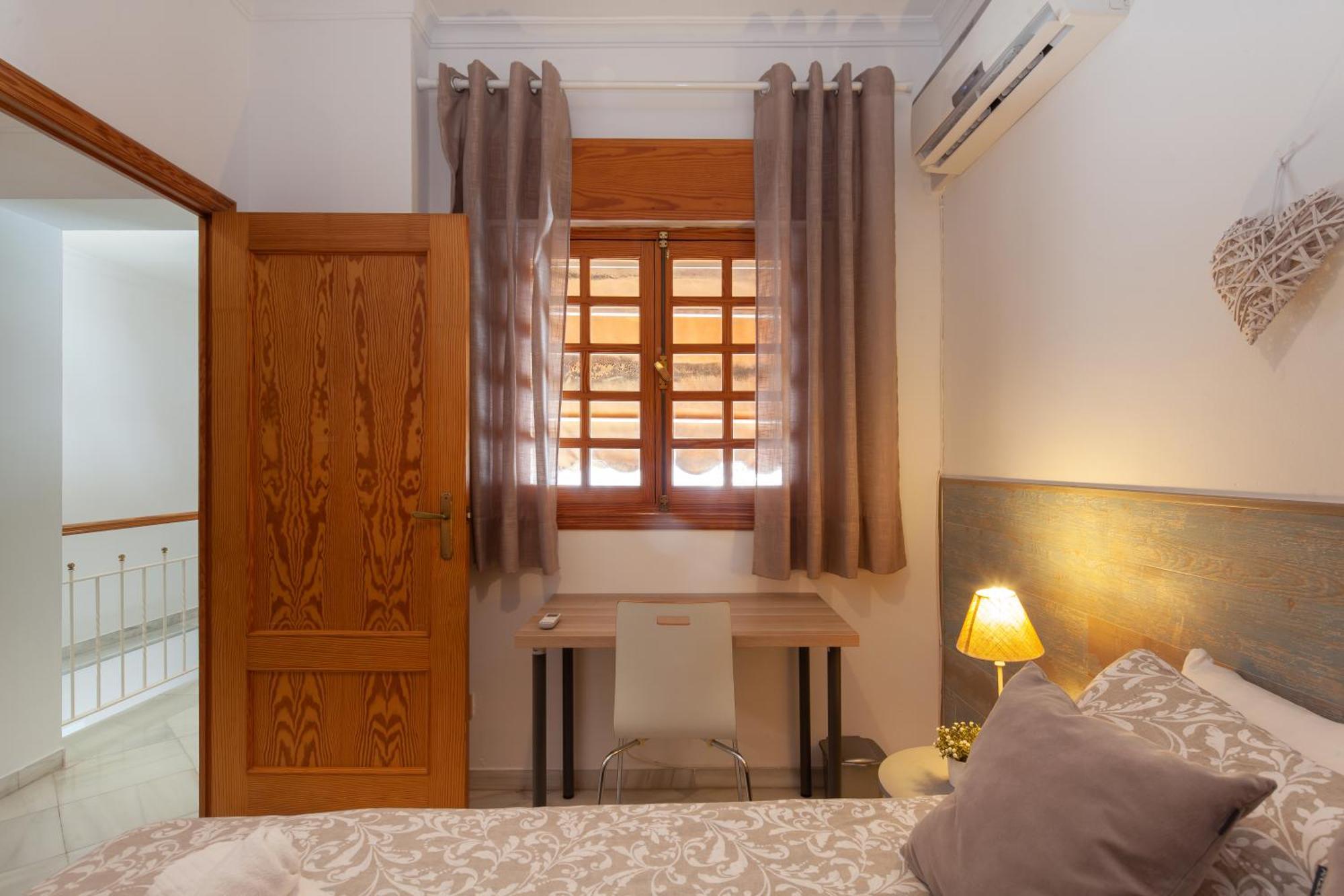 Apartamento Wonderful 3 Bedroom Flat In The Heart Of Triana *
