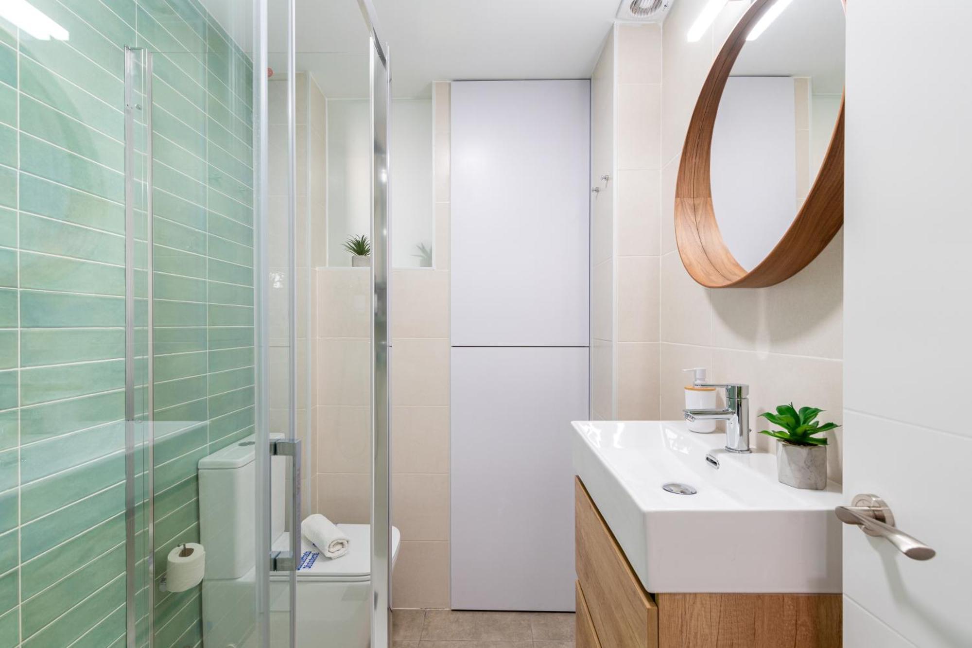Piso Elegante Y Nuevo De 3 Y 2 Banos Apartment Seville