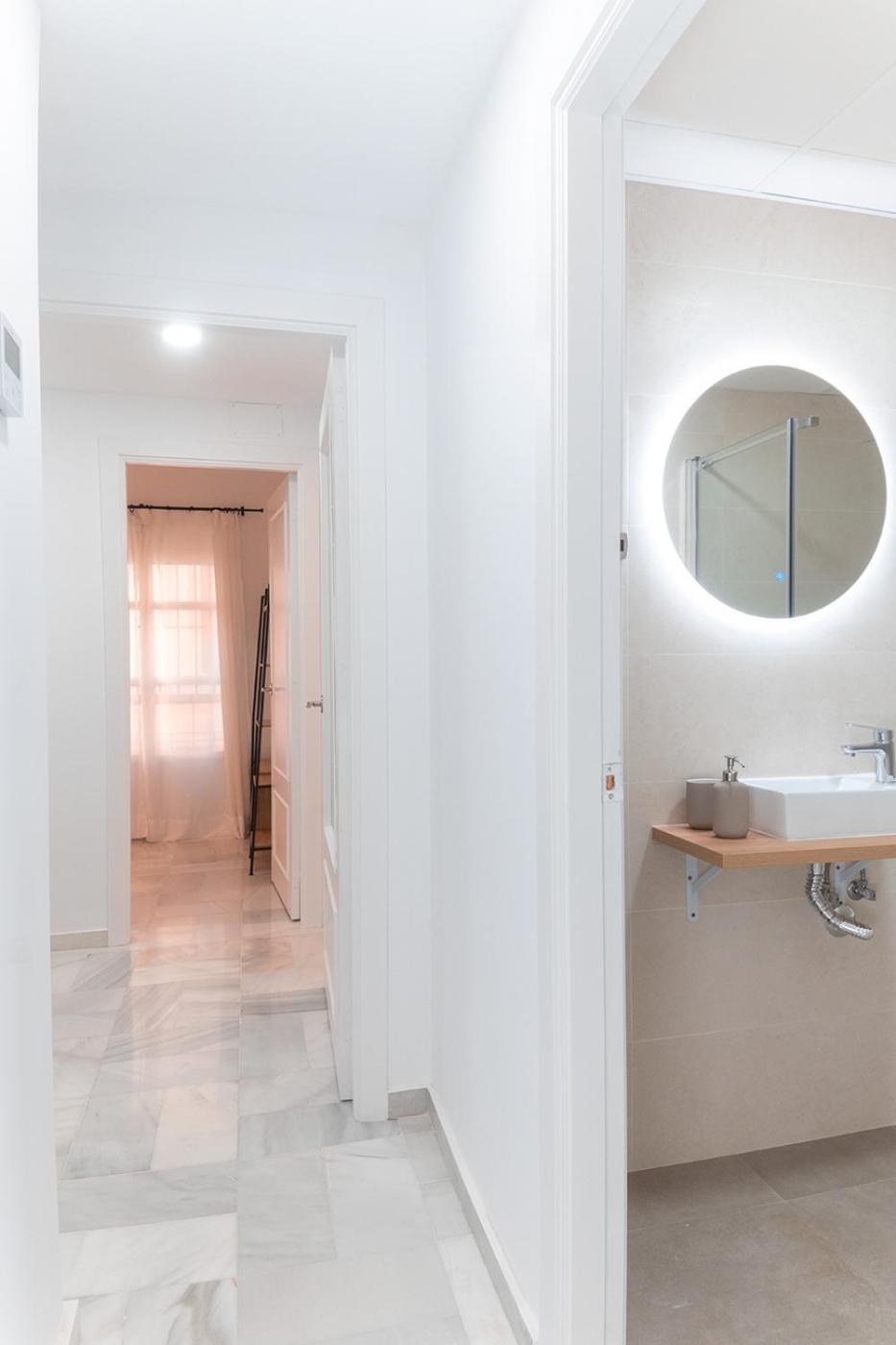 Downtown 3 Bedrooms, 1 Bathroom, Wifi Seville