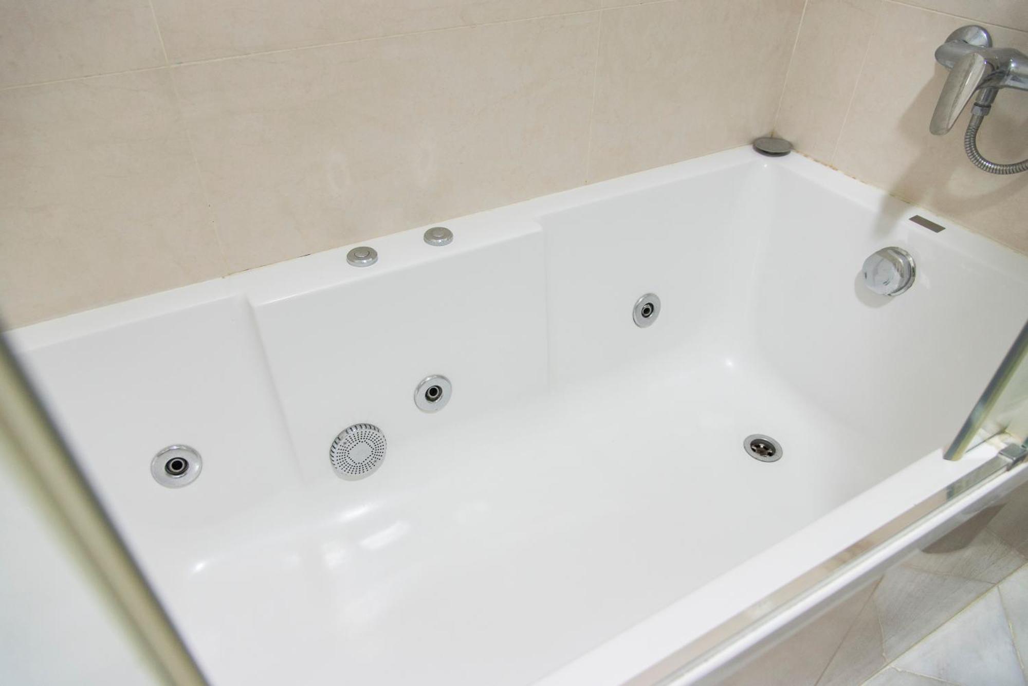 Nightinsevilla Bailen Free Parking Apartamento